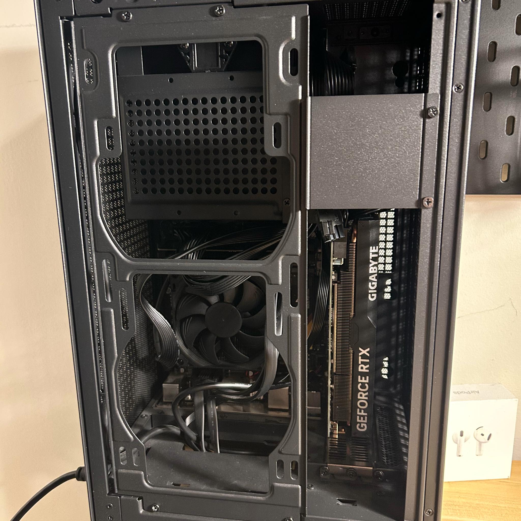 HYTE Revolt 3 ITX Case + 700W PSU + Wavlink WiFi 6 Adapter