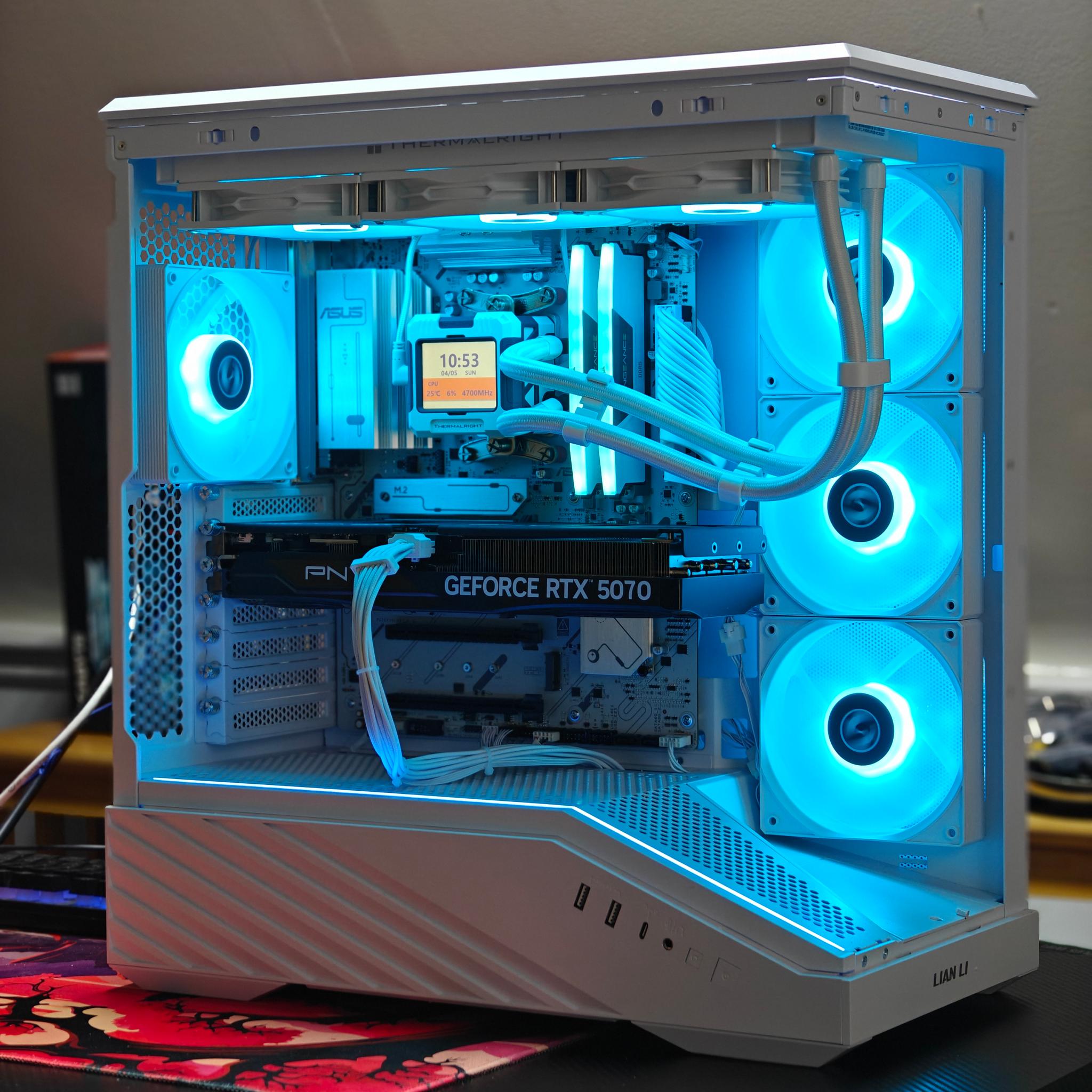 RYZEN 7 7800X3D CPU|PNY 5070 12 GB DDR7 GPU|KLEVV 4 TB M.2 SSD |32 GB DDR5 6000|Windows 11 Pro Activ
