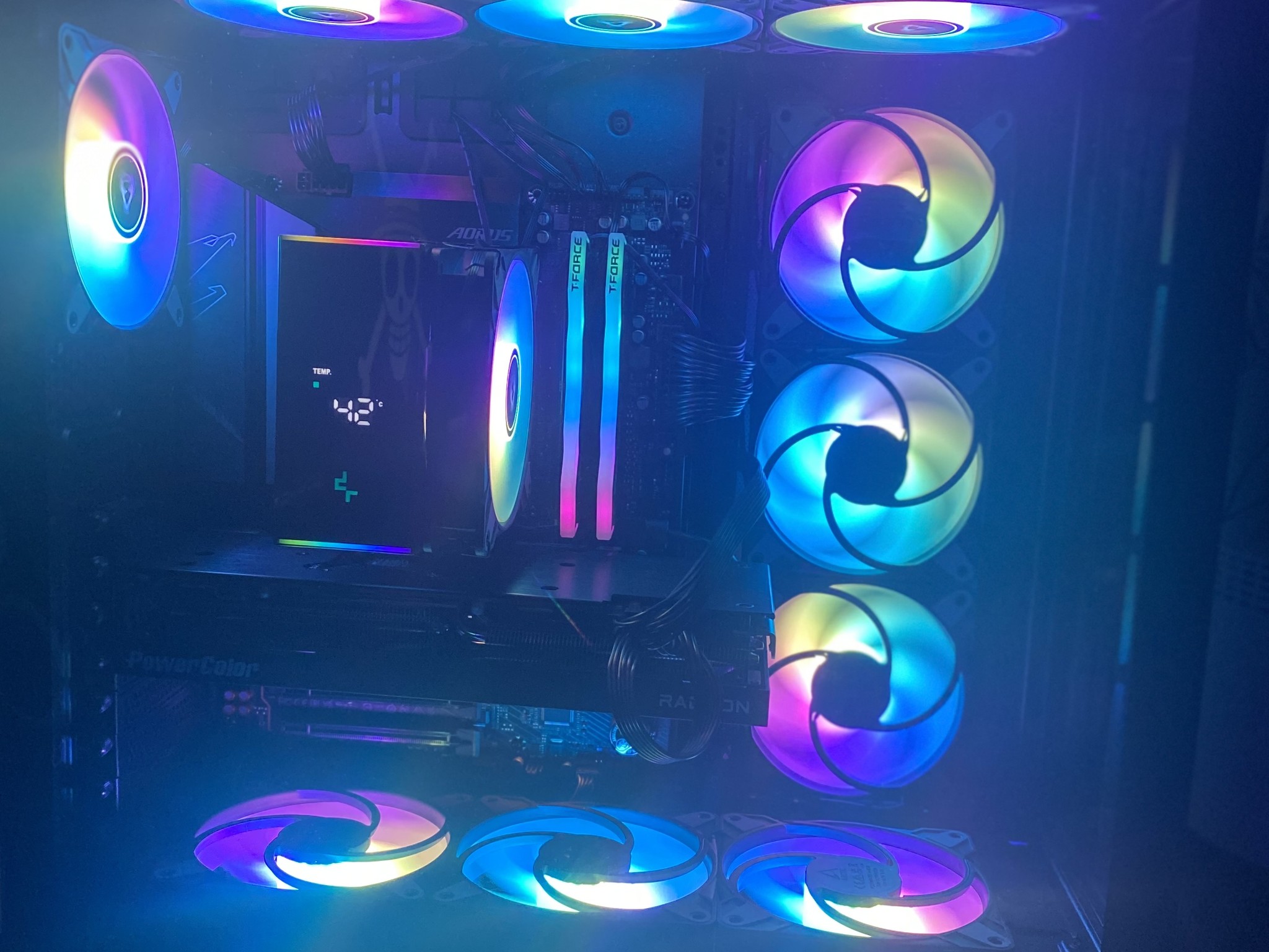 BRAND NEW!! (READ DESC!) R7 7800X3D + RX 7800XT + 2TB Samsung 980 PRO M.2 + 32GB DDR5 6000MHZ