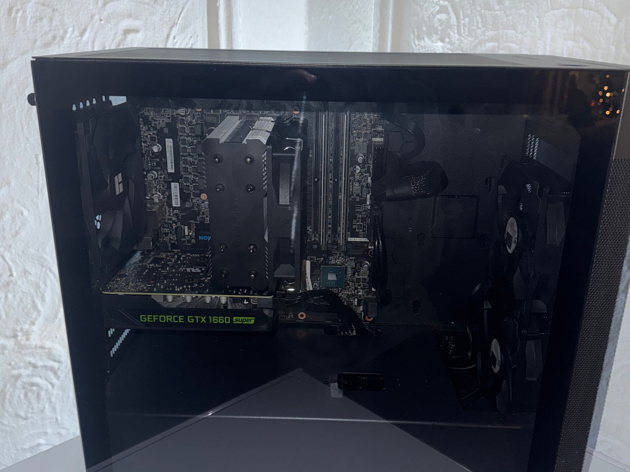 CUSTOM PC - GTX 1660 SUPER - Intel i5 10400F - MICRO ATX BLACKOUT