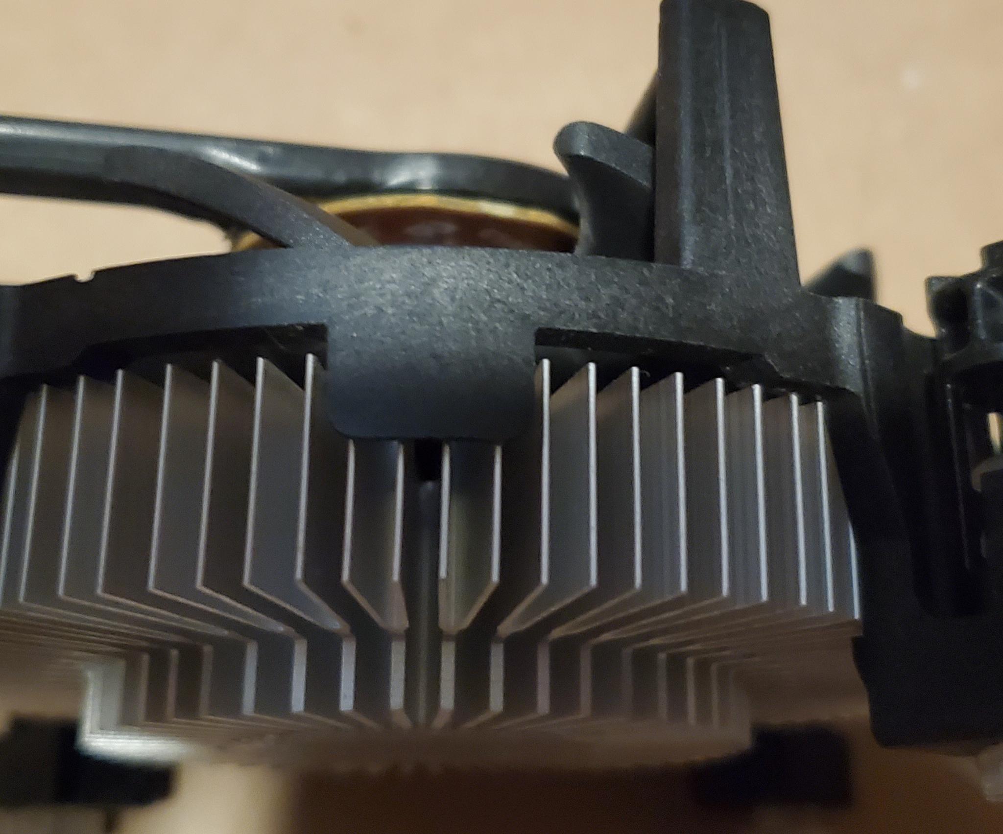 120mm fan, fake rgb, Intel stock cooler