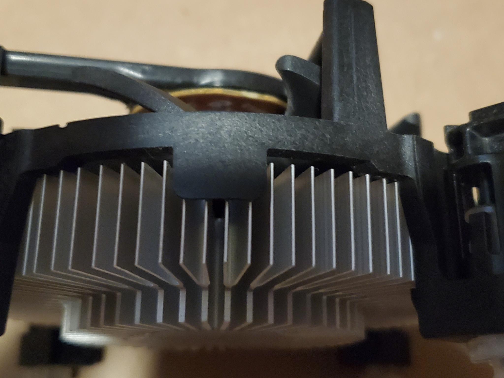 120mm fan & Intel stock cooler
