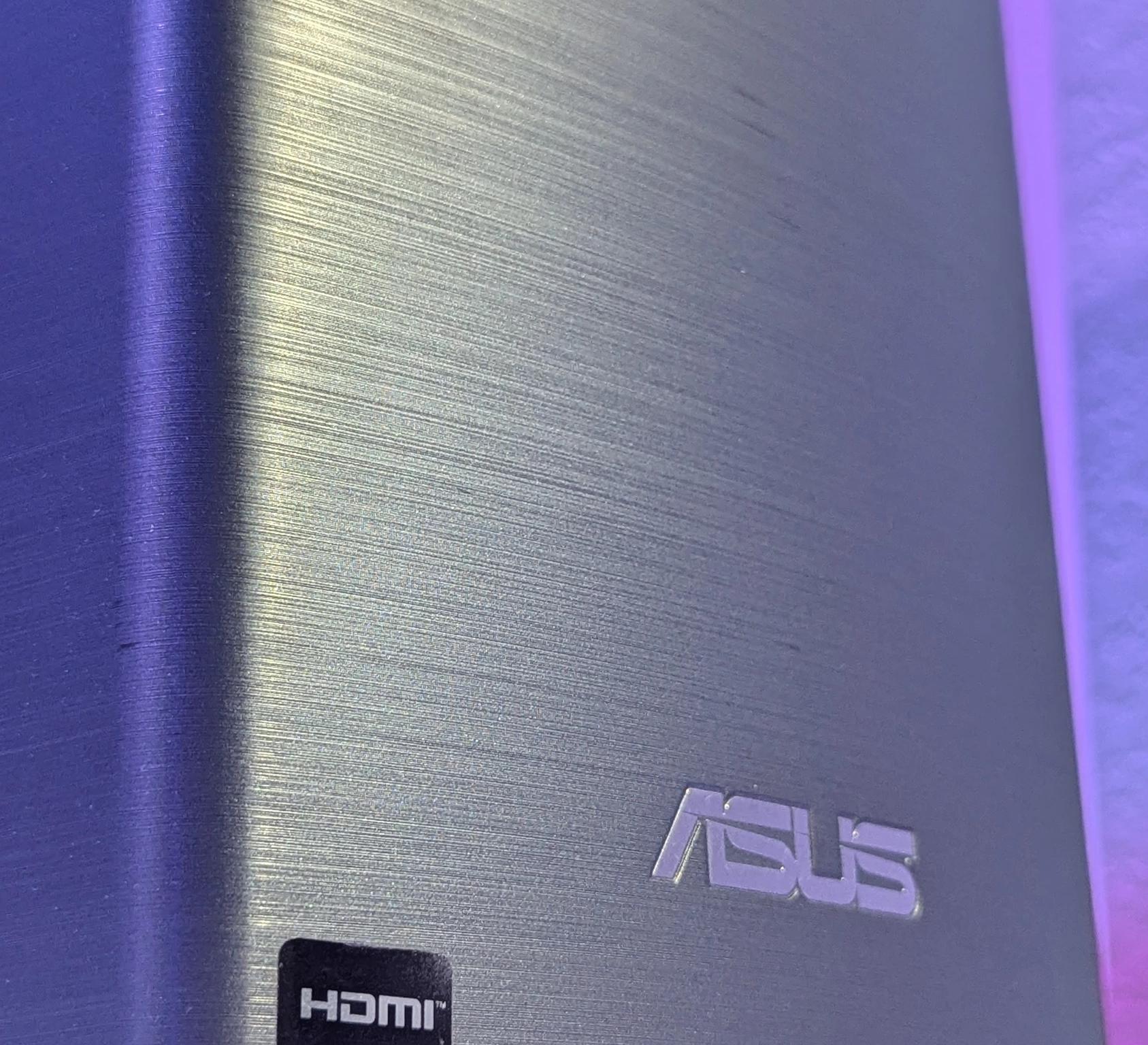 ASUS M32CD Series | Intel i5 6400 | MSI GTX GeForce 1060 | 16GB DDR4 Corsair | 1TB HDD & 240GB SSD