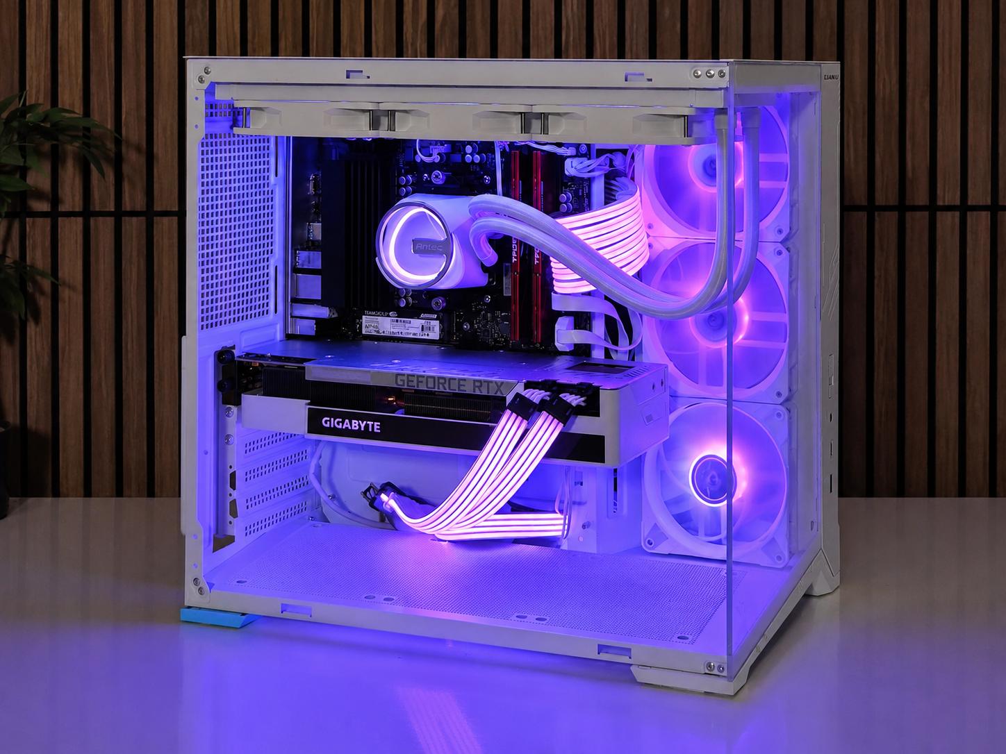 WHITEOUT Gaming PC| 7500X3D | 32GB DDR5 | RTX 3080TI 12GB |1TB NVME  | Lian LI  | Windows 11 | WIFI