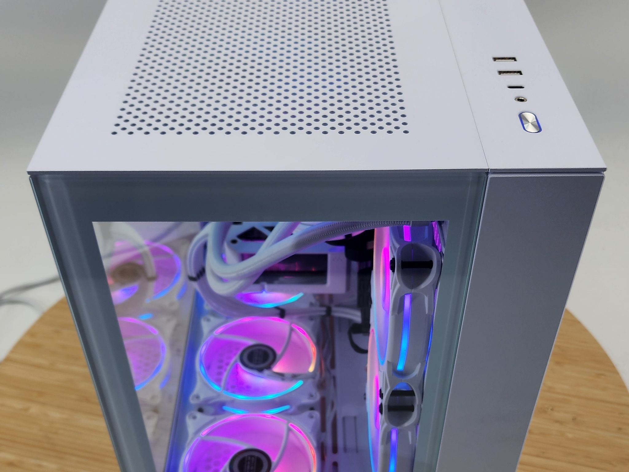 Gaming PC Ryzen 7 7700 32GB RAM 1TB SSD RTX 4070 12GB Win11 PC