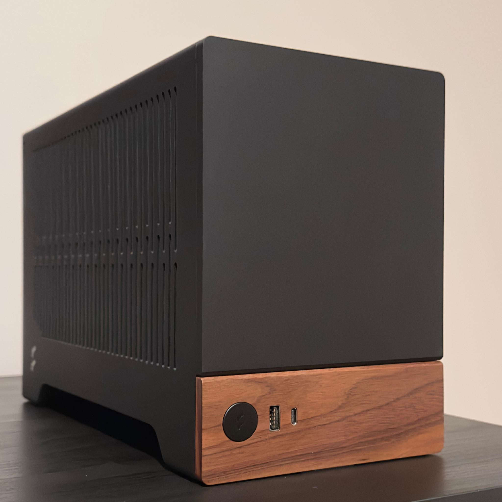 RTX 5070 | 9700X | 32GB DDR5 | 1TB NVME | WiFi7 | Mini-ITX