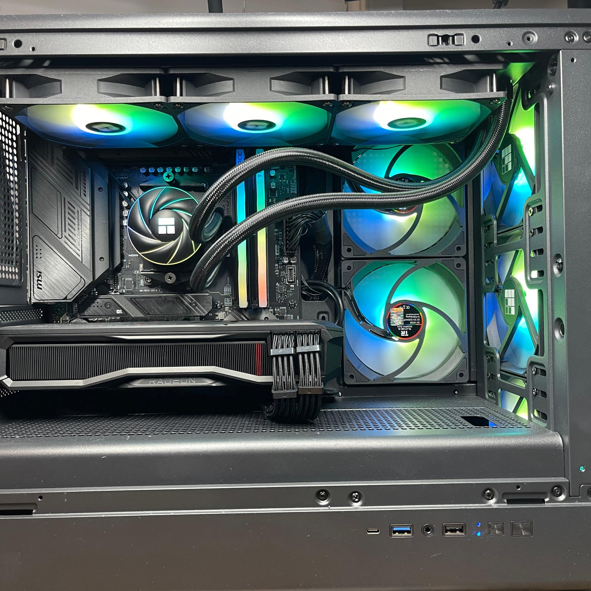 7800X3D & 7900 XT 20GB GAMING MONSTER!