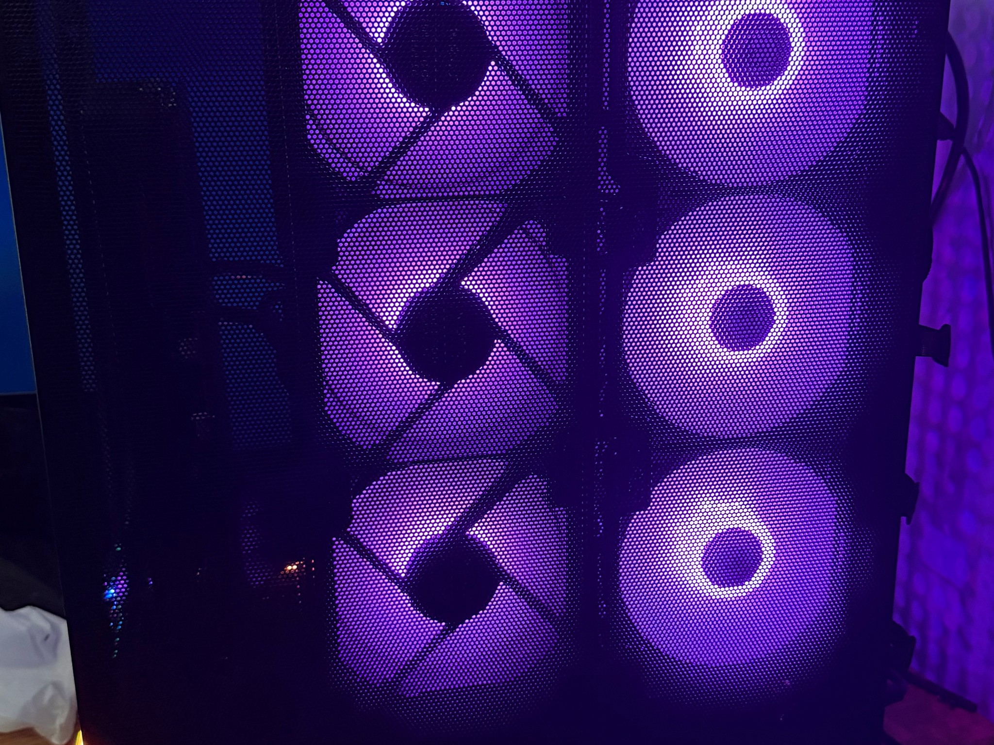 270k plus, 9070xt gaming pc