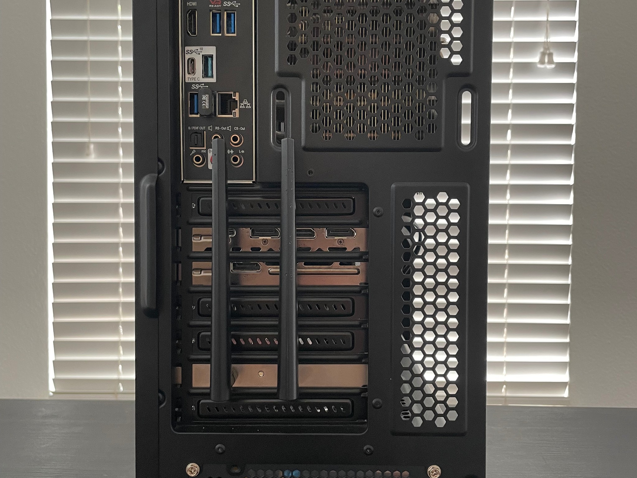 Gaming Computer | Ryzen 5 3600 | GeForce RTX 2070 Super | 32GB DDR4 | 2TB HDD | 512GB SSD