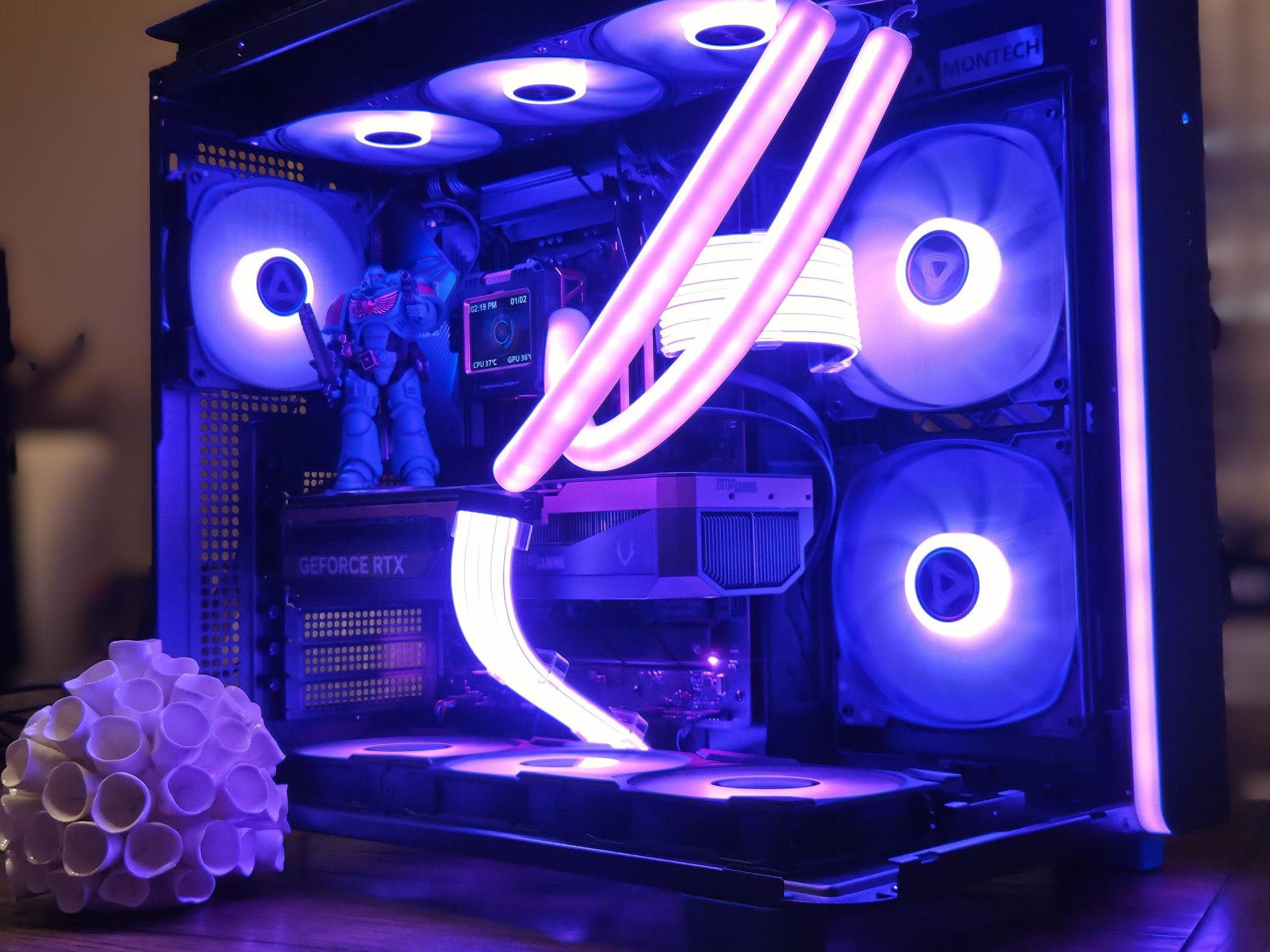 The Space Marine! | RTX 5070 Ti Gaming PC | Ryzen 7 9800X3D | 32GB DDR5 | 2TB NVMe | LCD Display