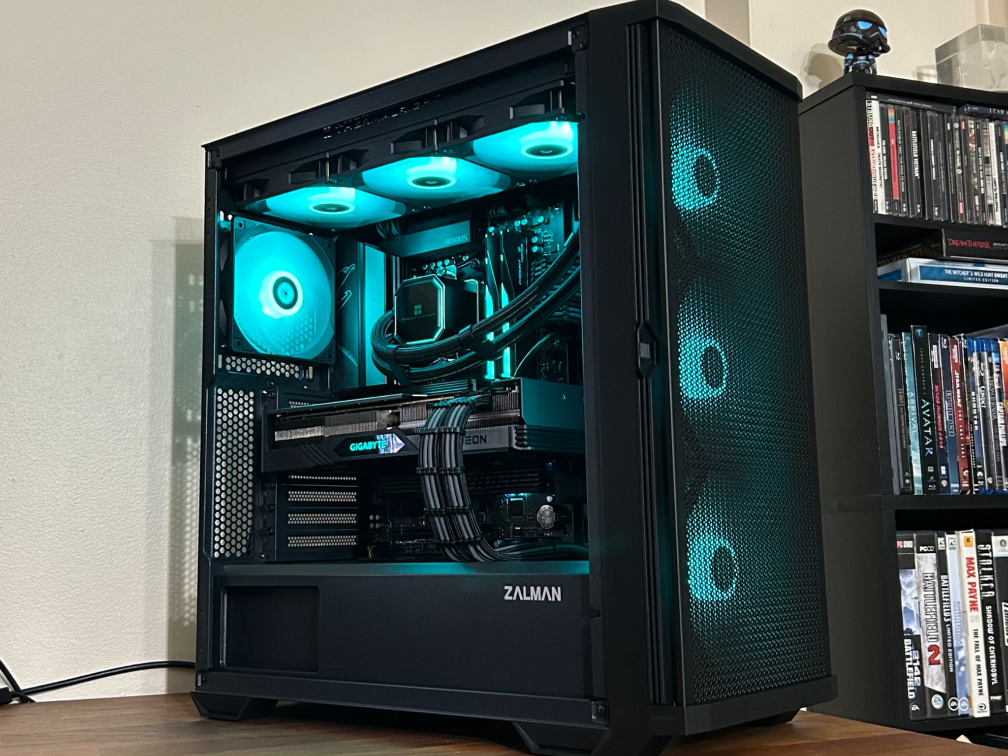 RX 7800XT 16GB | Ryzen 5 9600X | 1TB SSD | 32GB DDR5 6000MT/s | The Wingman RX