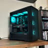 RX 7800XT 16GB | Ryzen 5 9600X | 1TB SSD | 32GB DDR5 6000MT/s | The Wingman RX