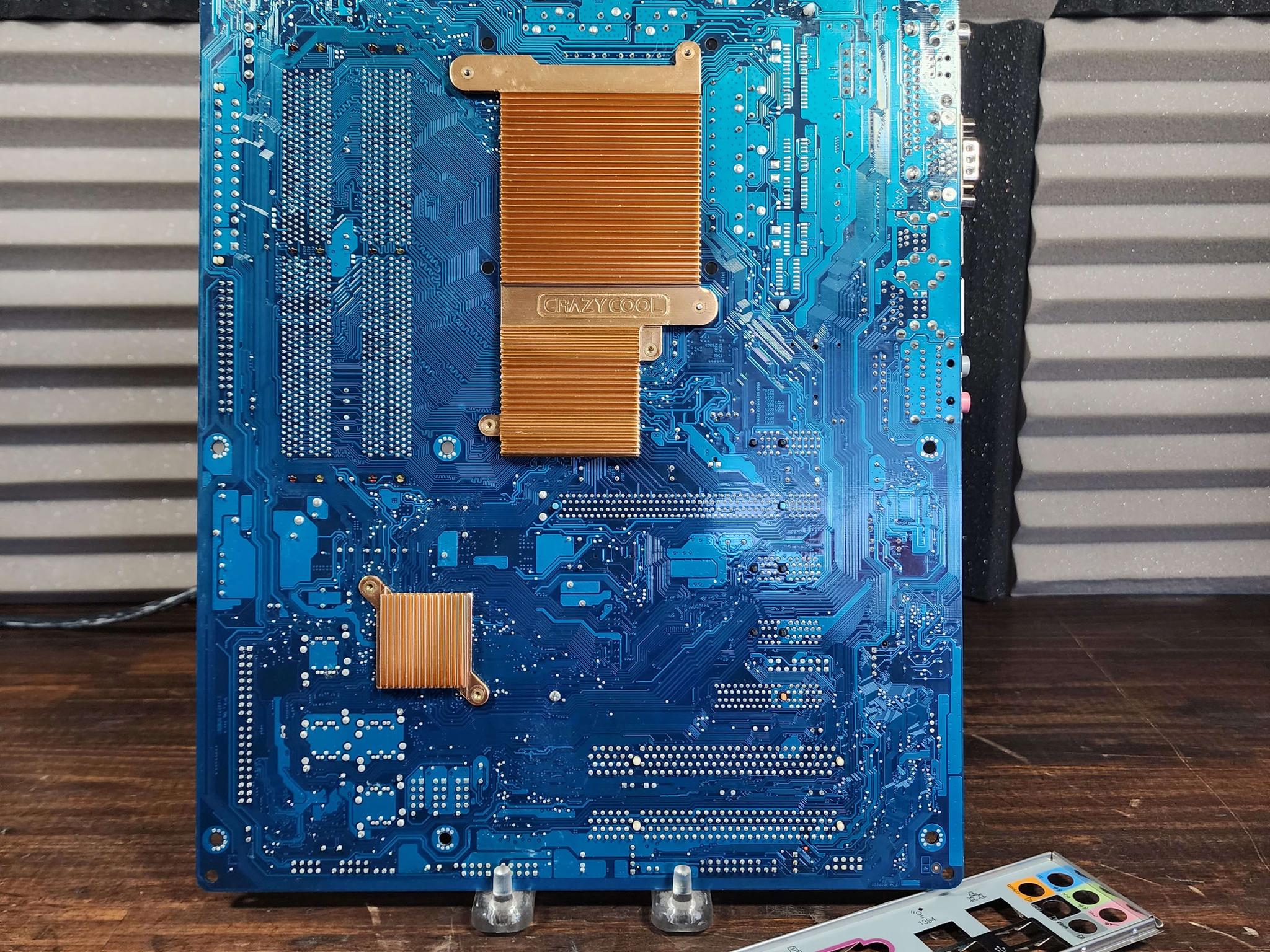 Gigabyte GA-965P-DQ6 // Intel Core 2 Quad Q9650 // Corsair XMS2 4x2GB 8GB 800MHz