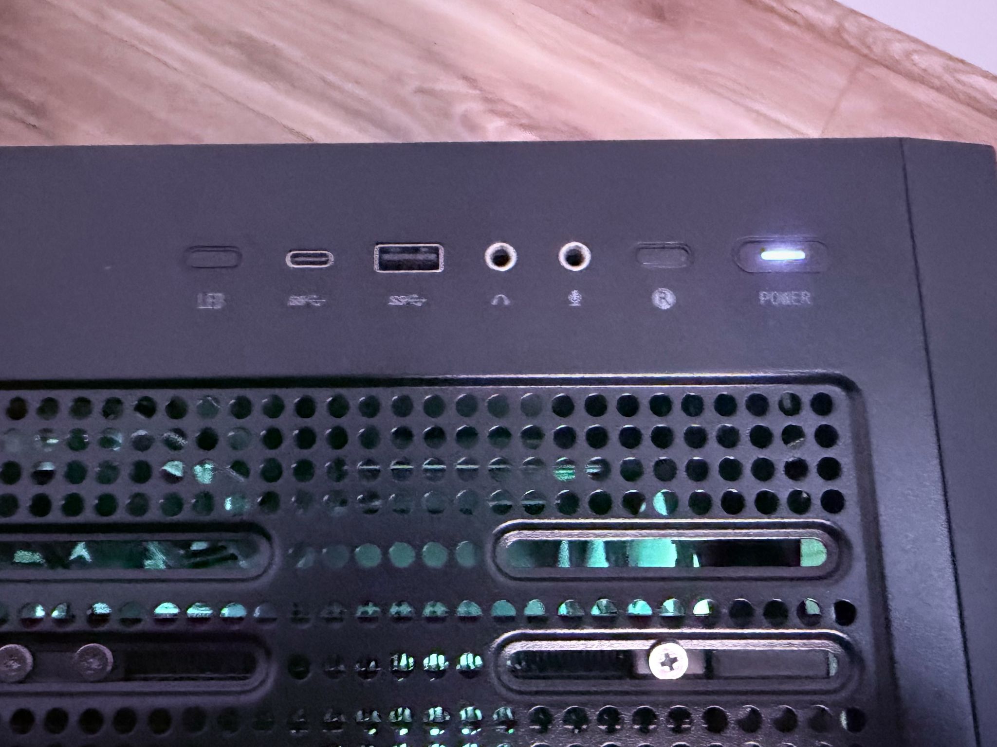💪🏋️‍♂️"Big Papa"🏋️‍♂️💪 | 1440p/4k Gaming | RTX 4070 Super | Ryzen 9 7900X | 32GB DDR5 | 2TB NVME