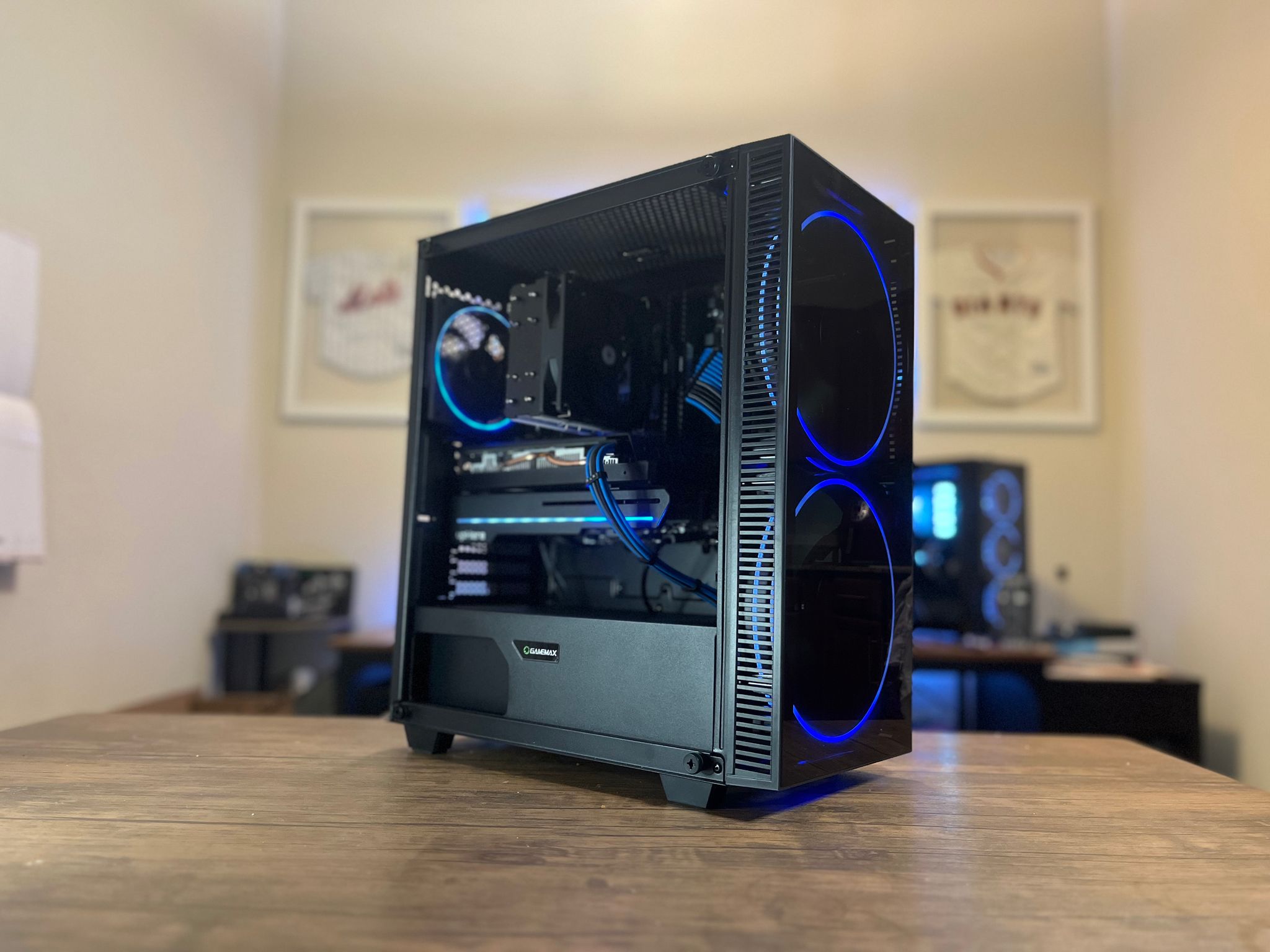 Black/Blue Gaming PC(RX 580 8GB +  RYZEN 3 1200)