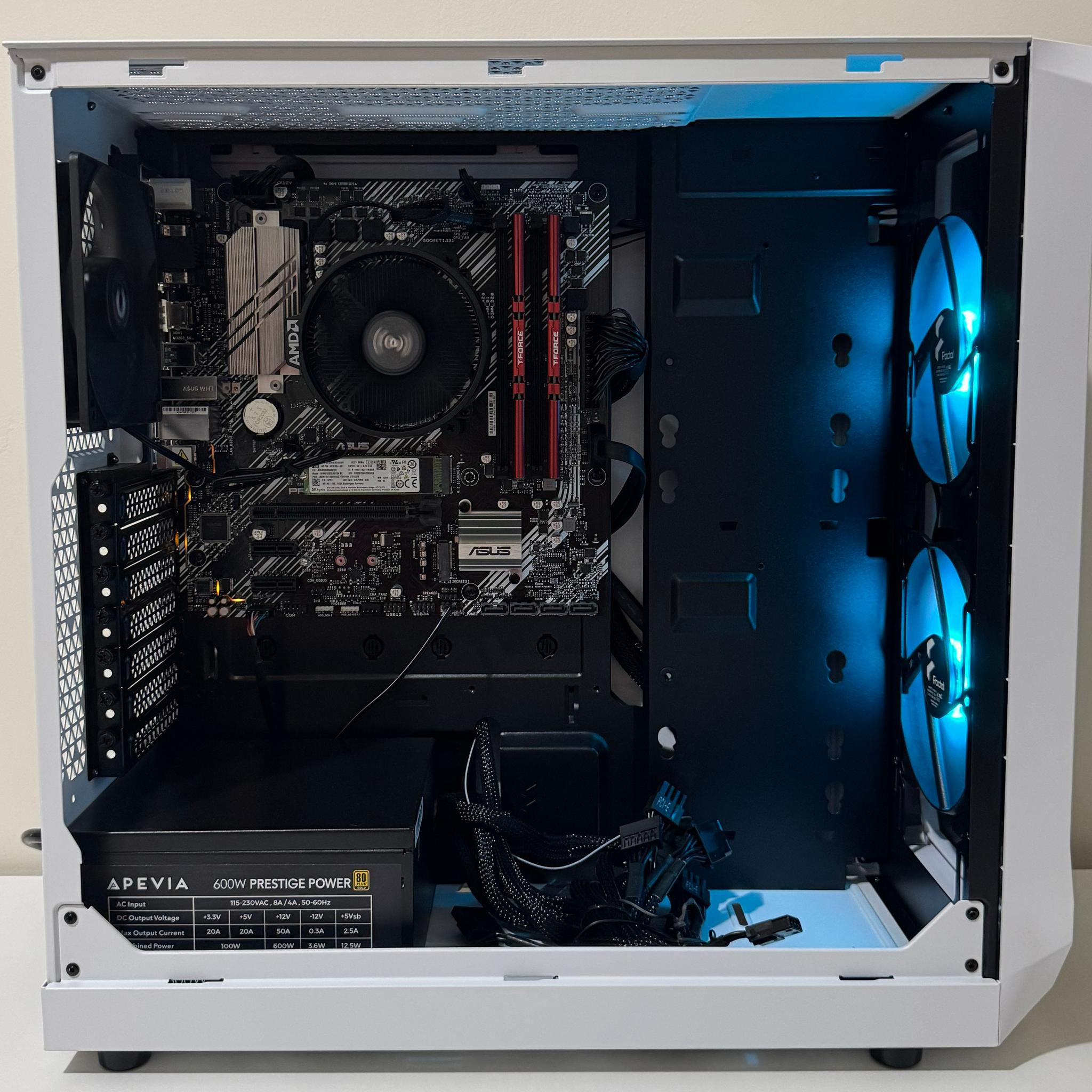 AMD Ryzen 5 5600G Gaming PC Radeon Vega 7 Graphics ASUS B550M-A B550 Fractal Design Focus 2 Case