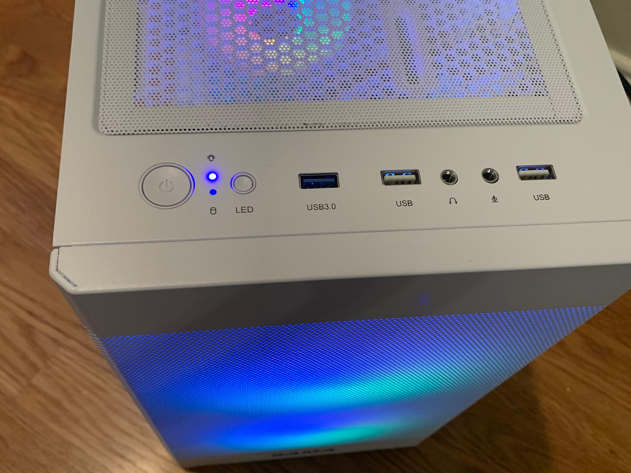 RYZEN 2300x RX 580 FORTNITE READY GAMING PC WHITE WiFi aRGB 16GB RAM 1000GB SSD WINDOWS 10