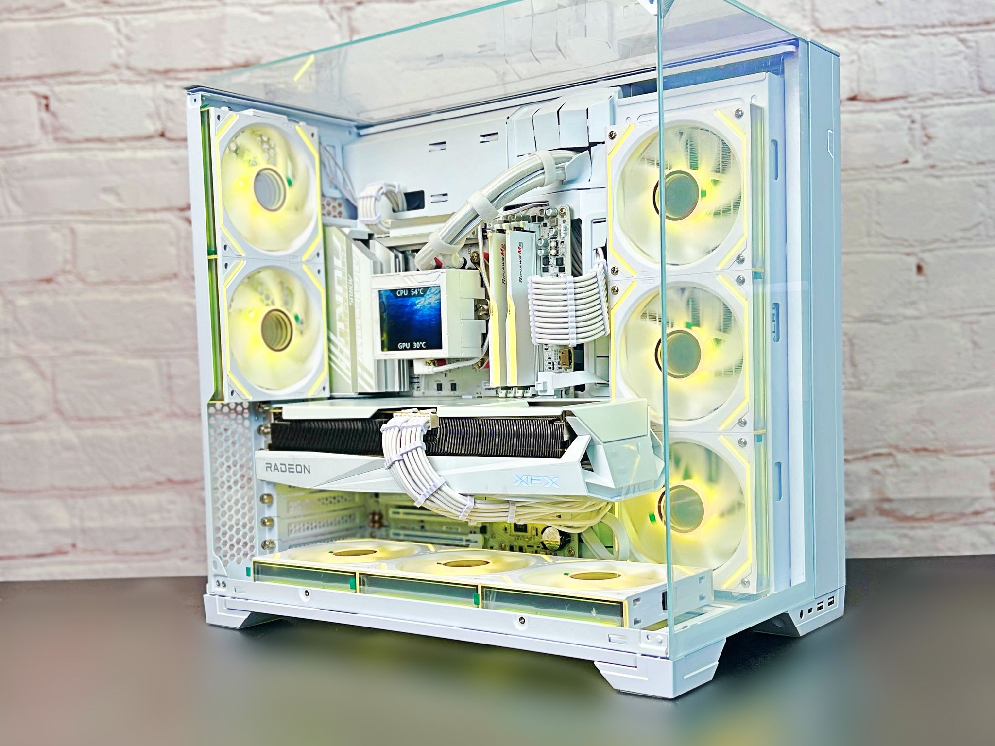 ✨The Vision✨ Ryzen 7 9800X3D✨ RX 9070 XT✨ 32GB DDR5✨ 2TB M.2