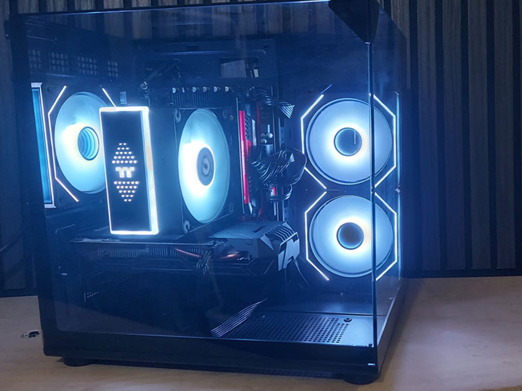 Intel Sledgehammer 8-Core/16-Thread PC | GTX 1060 | 32GB RAM | 1.25 TB | RGB Penthouse Glass Case