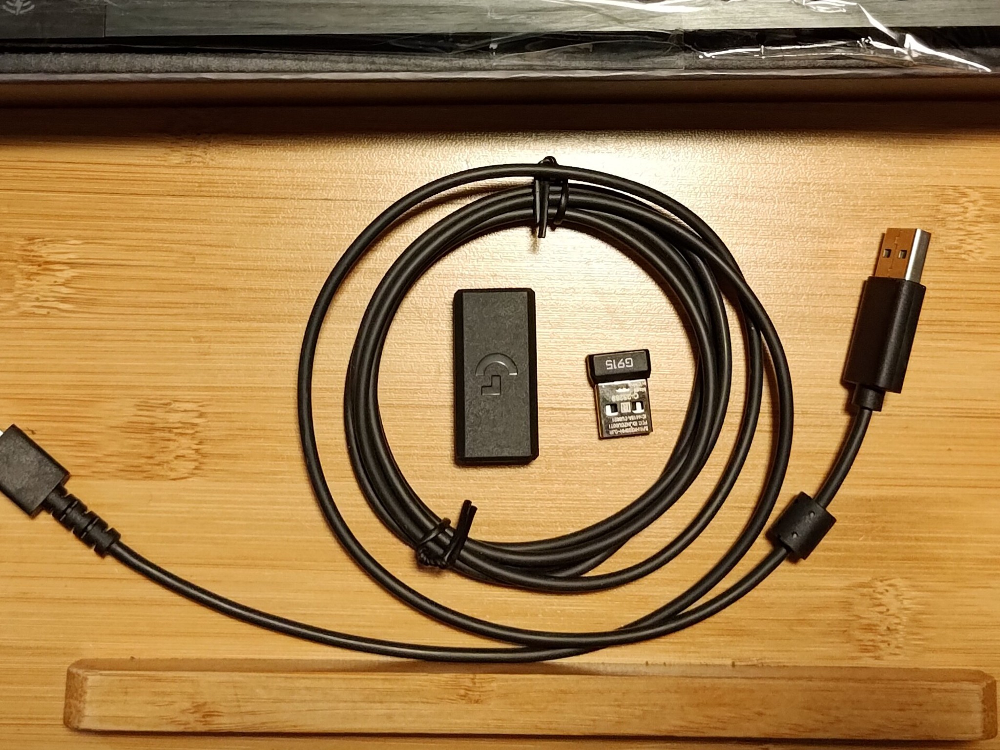 Used Logitech G915 LIGHTSPEED Wireless Keybaord Brown Switches