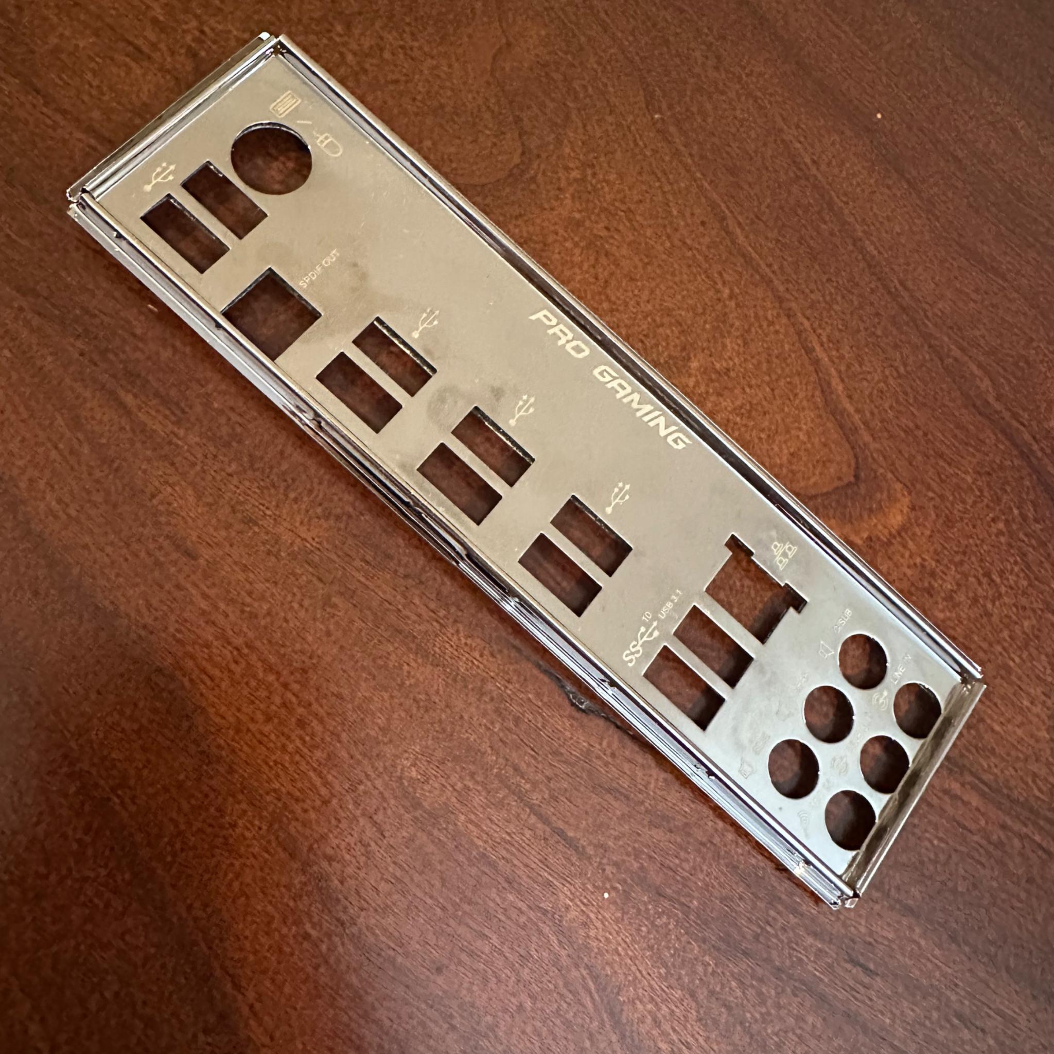 ASUS 970 PRO GAMING/AURA AM3+ w/ AMD FX8320 and Corsair Vengeance 16GB DDR3