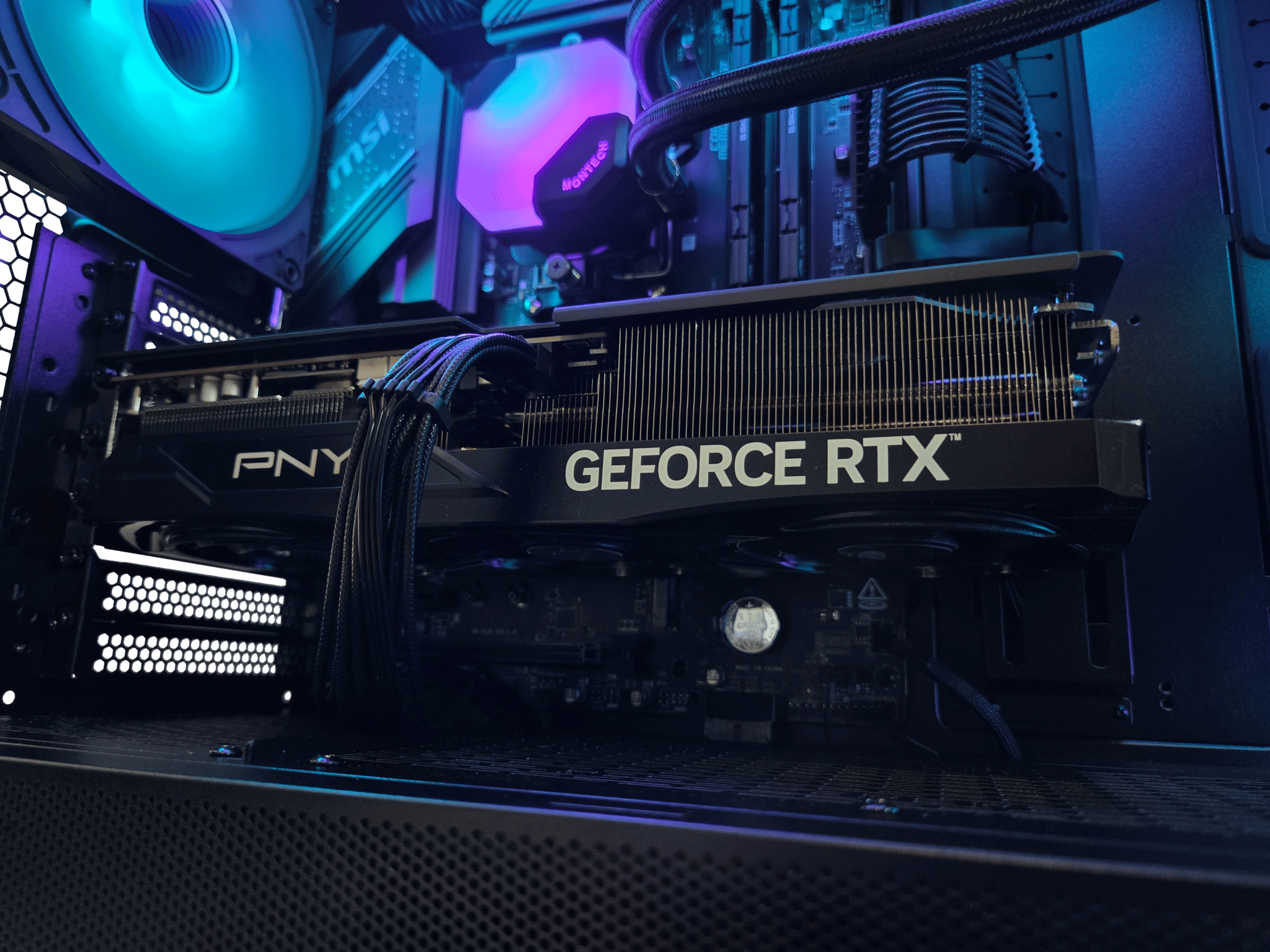The Inifinity: Pro PC - 5070 TI | Ryzen 7 | 32GB DDR5 | 2TB NVME | 1000W | W11Pro