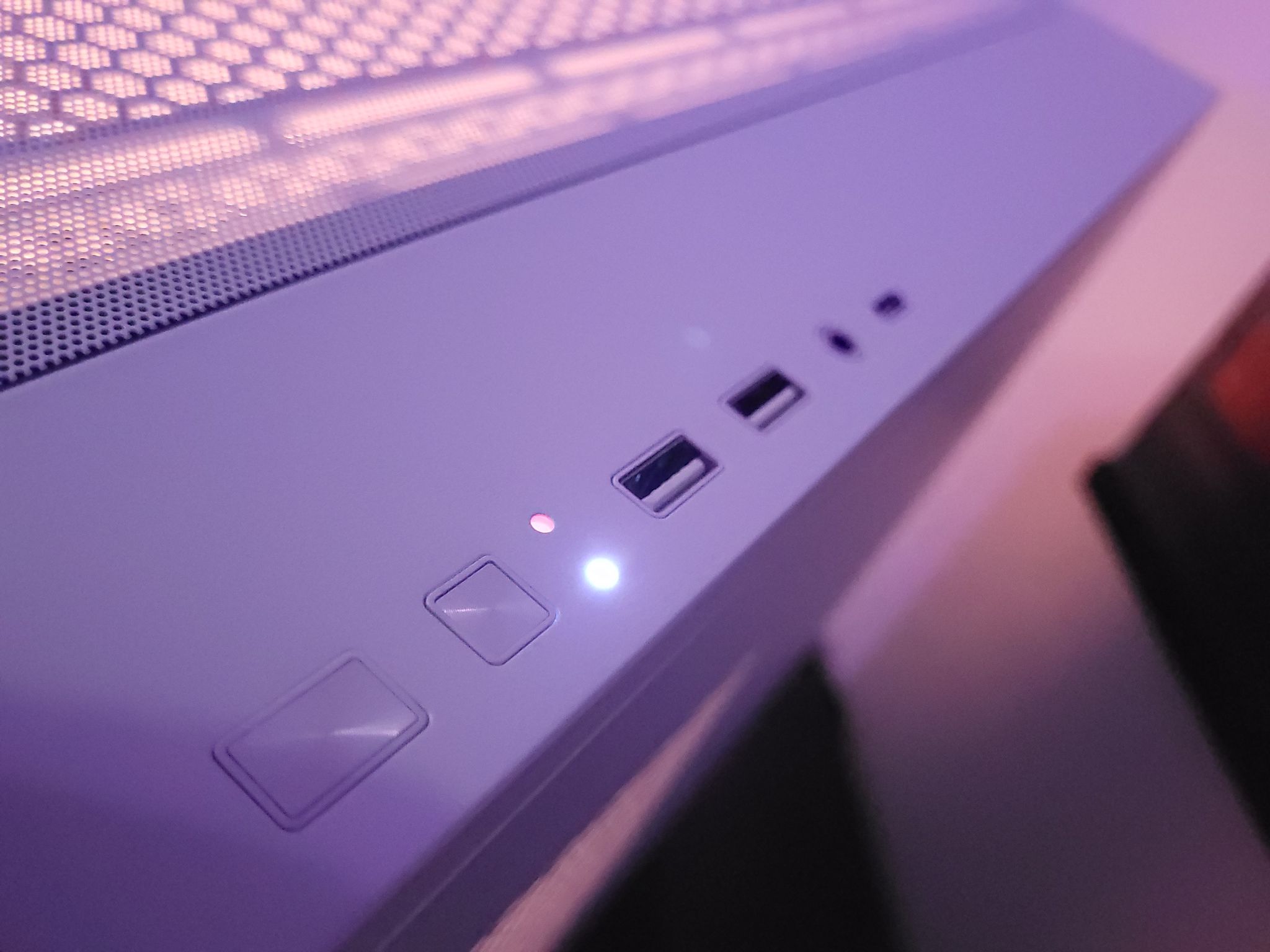 🍀SPRING SALE🍀 White Gaming PC: RTX 3070 | I5 10400F | 32GB RAM | 1.25TB SSD | WiFi | ARGB