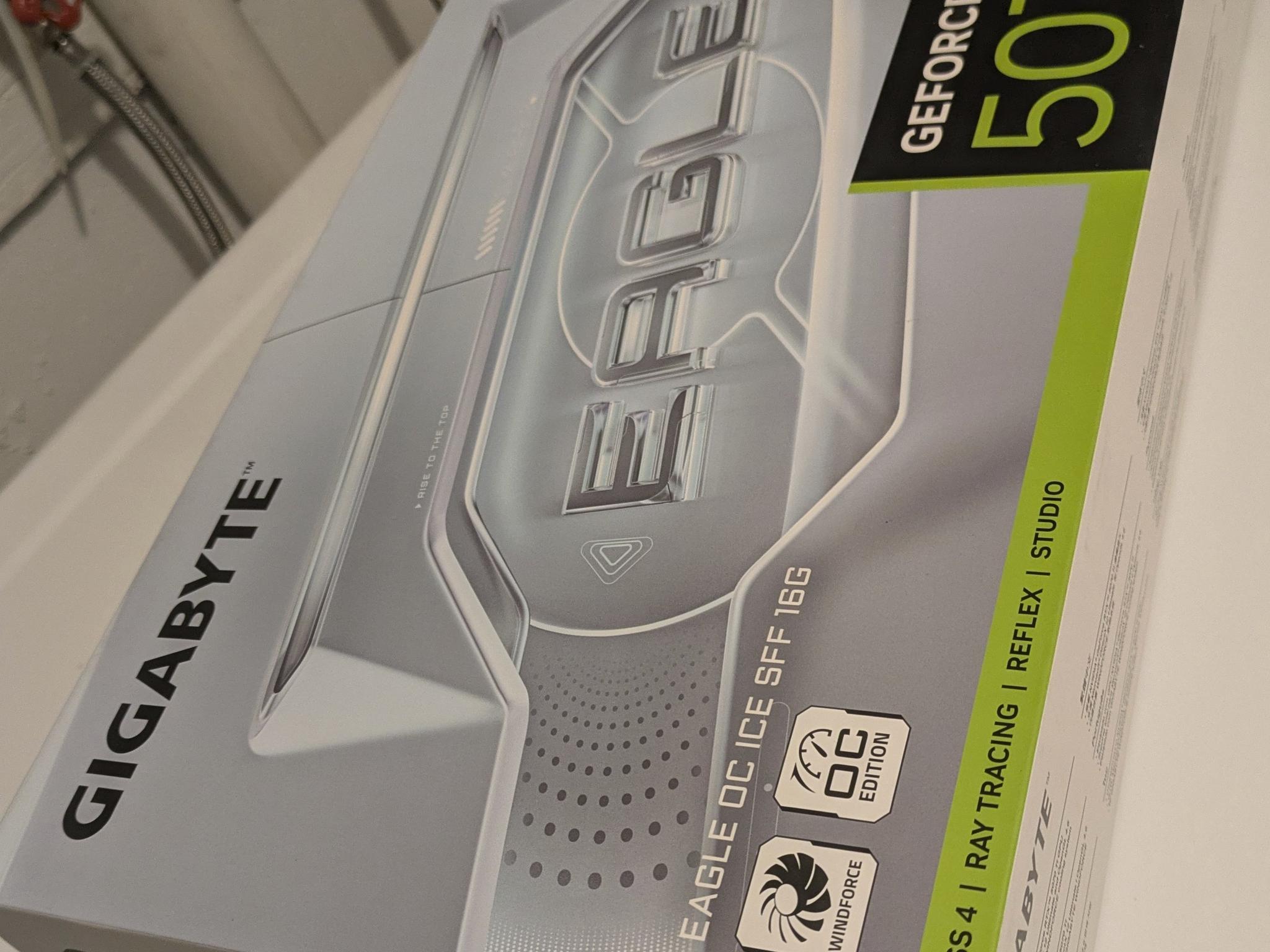 🔥 NEW — Gigabyte NVIDIA GeForce RTX 5070Ti 16G Eagle Ice OC SFF Video Card 🔥