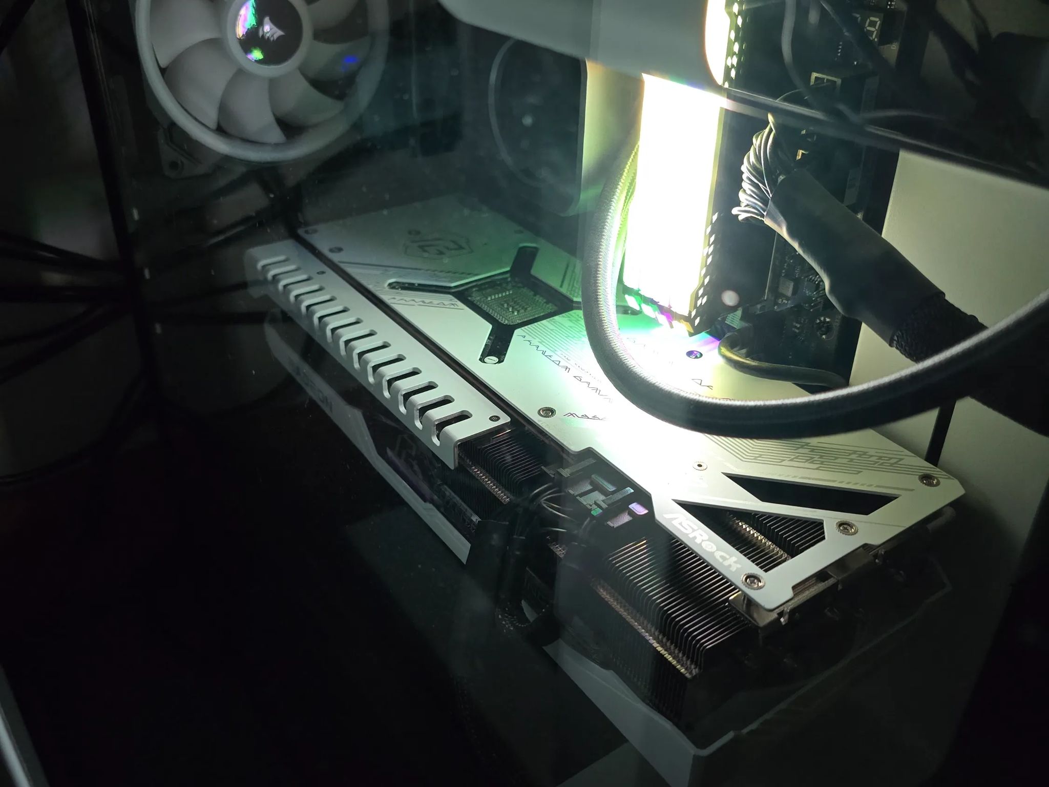7900XT Asrock Phantom Gaming OC *White* 20GB w/ Box