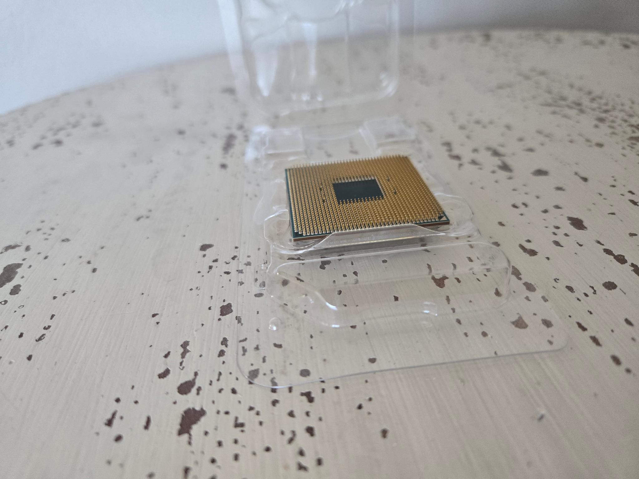 2300X Ryzen 3