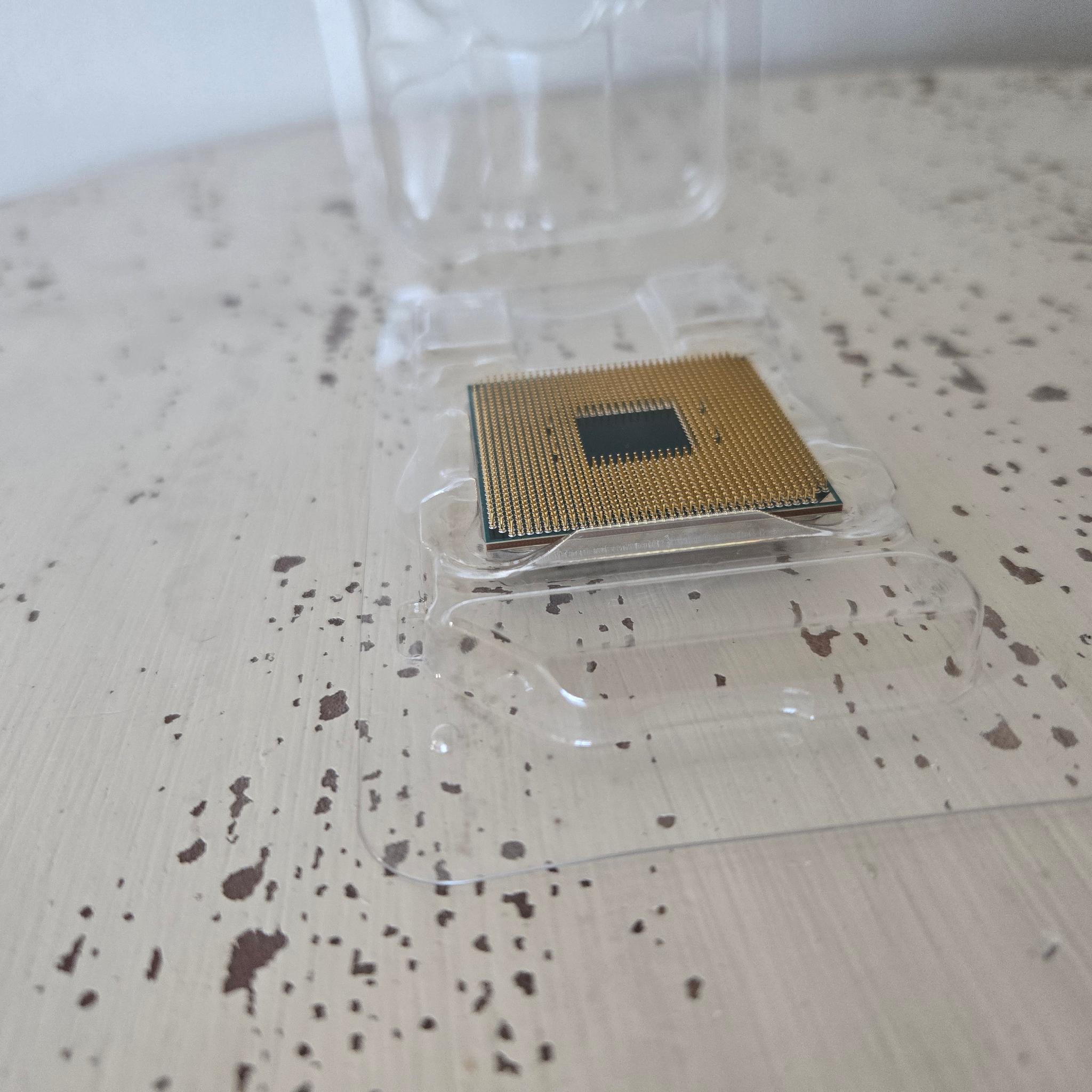 2300X Ryzen 3