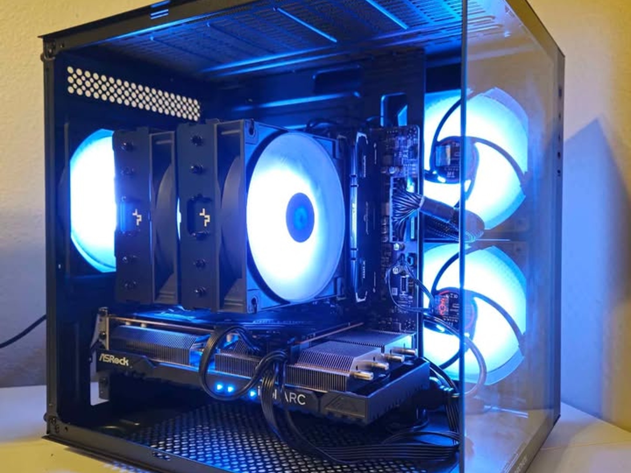 Gaming pc | Ryzen 5 | Intel arc a770 16gb | 32gb ram | wifi | WIN 11