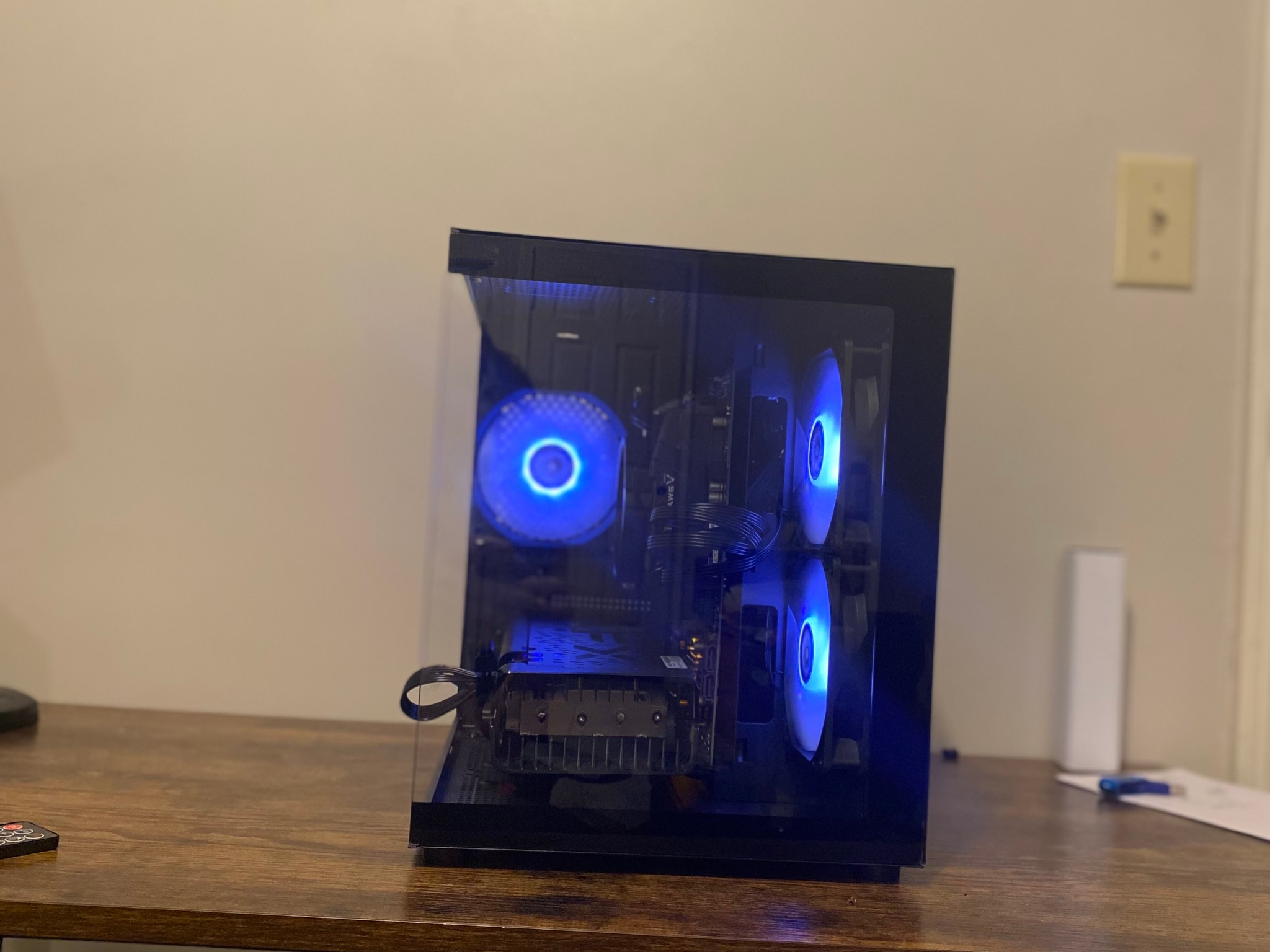 RX 5700xt | Ryzen 5 3600 | 16gb Ram | 512 Gb NVME ssd | wifi + windows 11