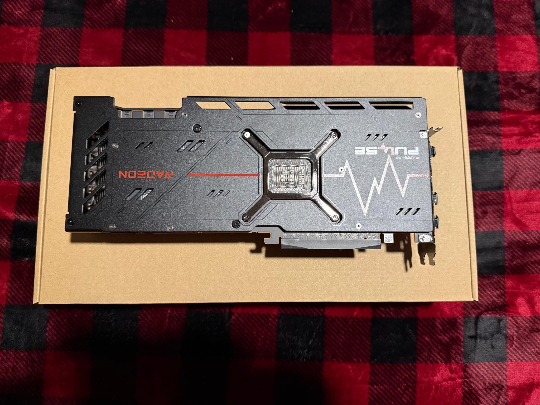 Sapphire PULSE Radeon RX 7900 XTX
