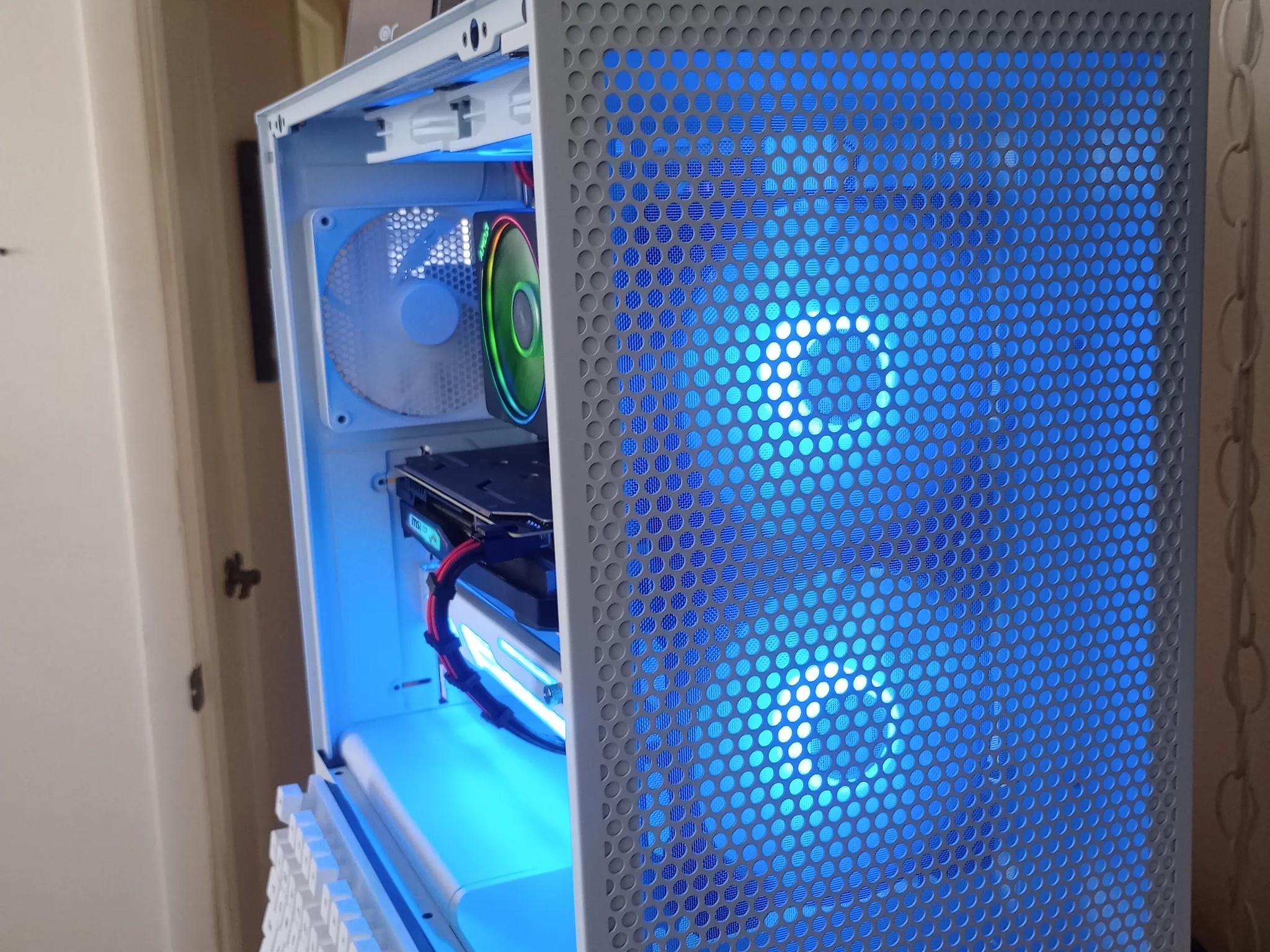 Newly Built 1080p gaming desktop w/Ryzen 5 3600/ RTX 2060 Super w/ 8GB VRAM