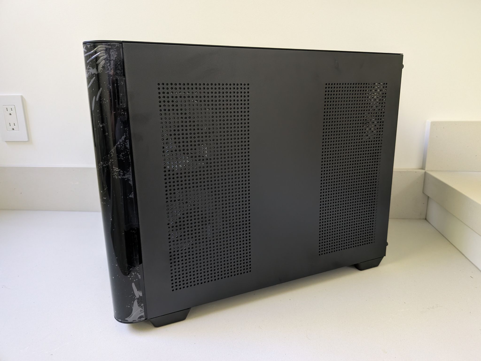 The Morningstar - RTX 5070, Ryzen 5 7600X3D, 32 GB DDR5, 4 TB Gen 5 NVME, Liquid Cooled, RGB