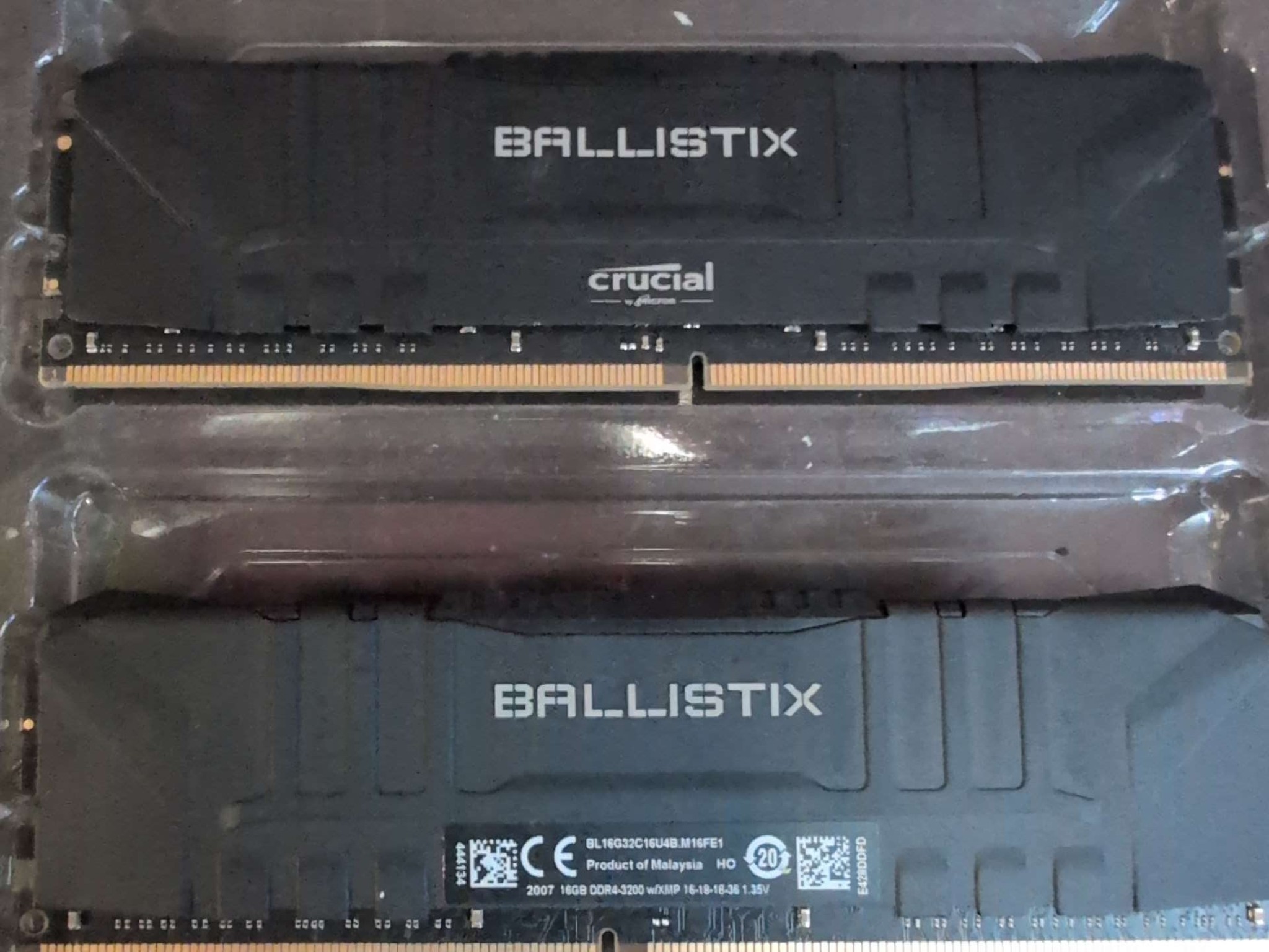 Crucial Ballistix 32GB 2x16GB (Two Sticks) DDR4-3200 Desktop RAM BL16G32C16U4B.M16FE 1.35V