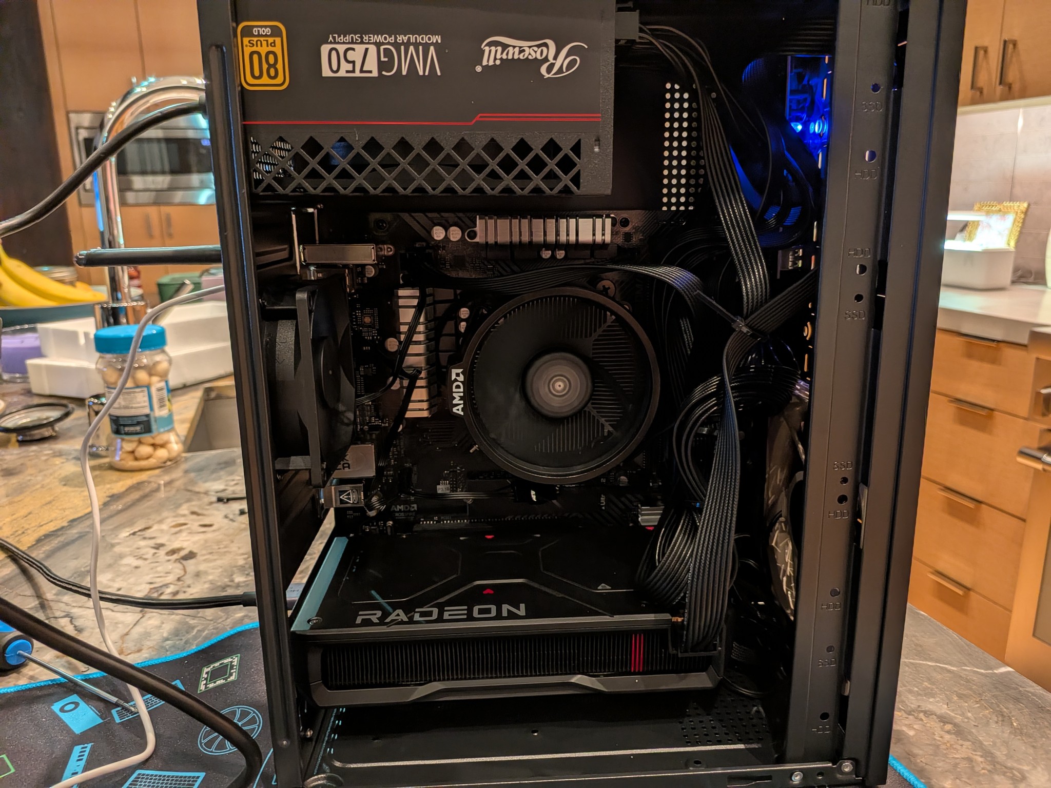 1080p Budget Sleeper - RX 7600, Ryzen 5 5500, 32 GB DDR4 RAM, 1 TB NVME