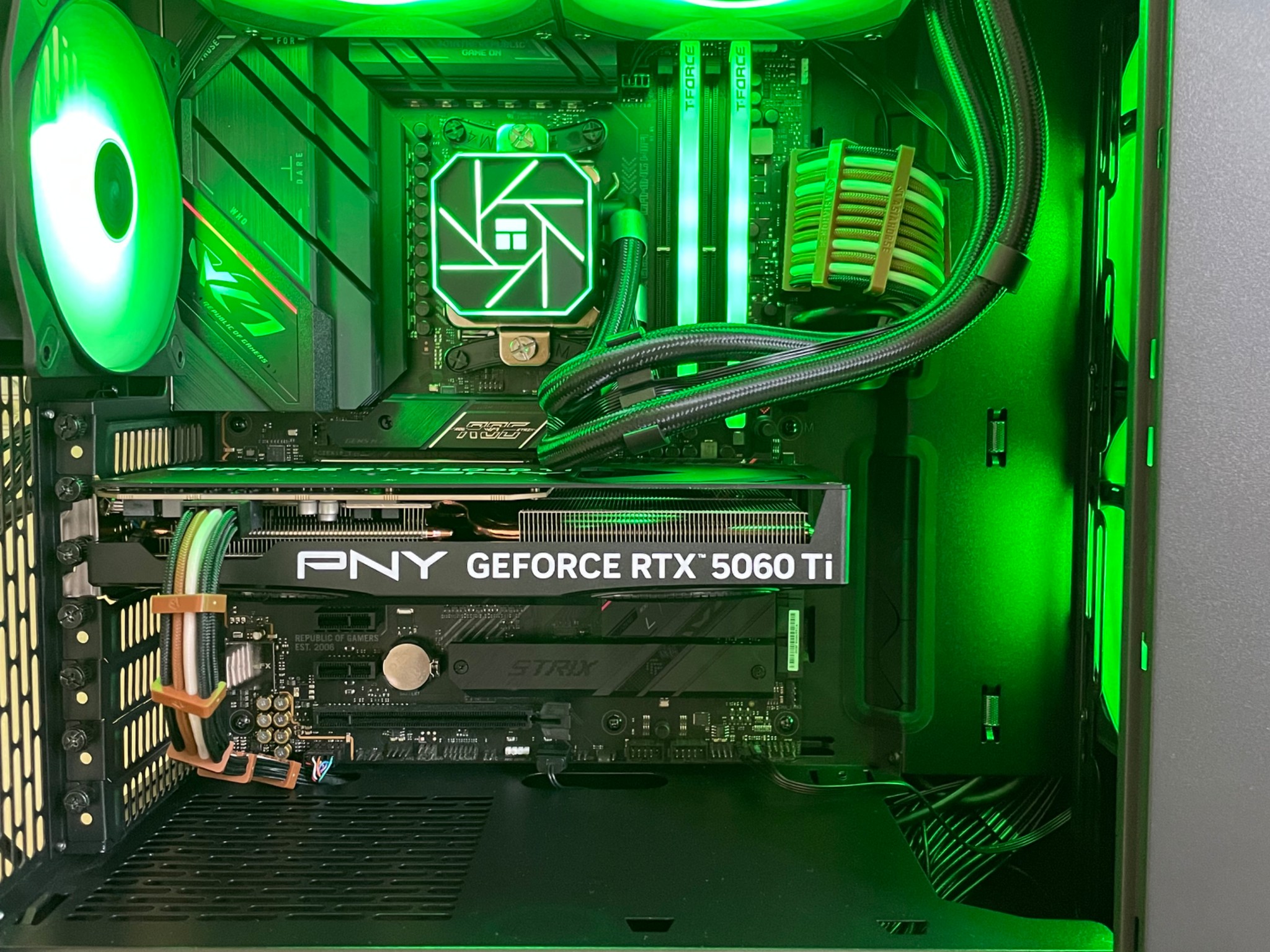 🔥 Custom-Built Gaming PC | Ryzen 5 9600X | RTX 5060 Ti 16GB | 32GB RAM | 2TB SSD | Fractal North 🔥