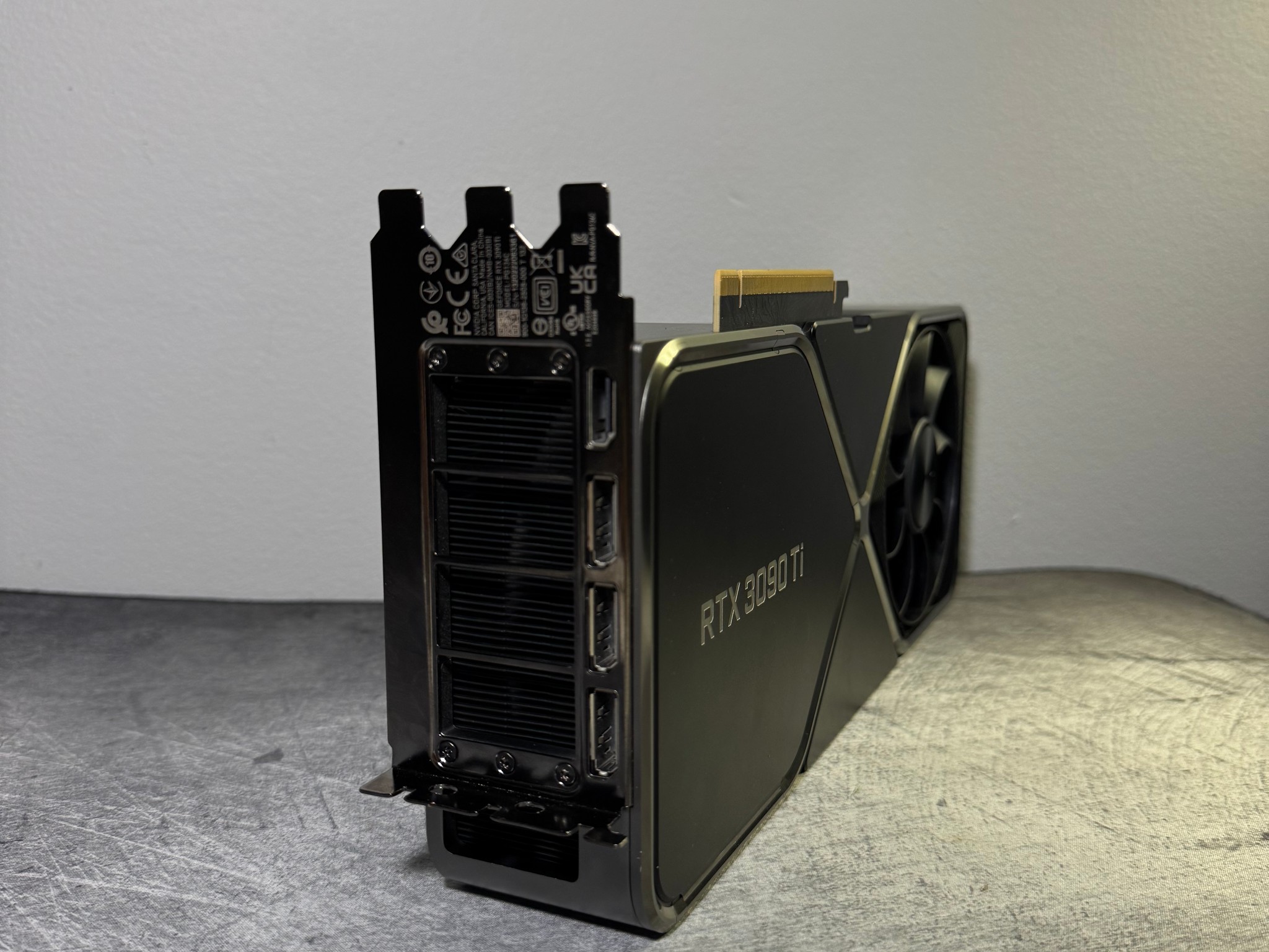 NVIDIA GeForce RTX 3090 Ti Founders Edition