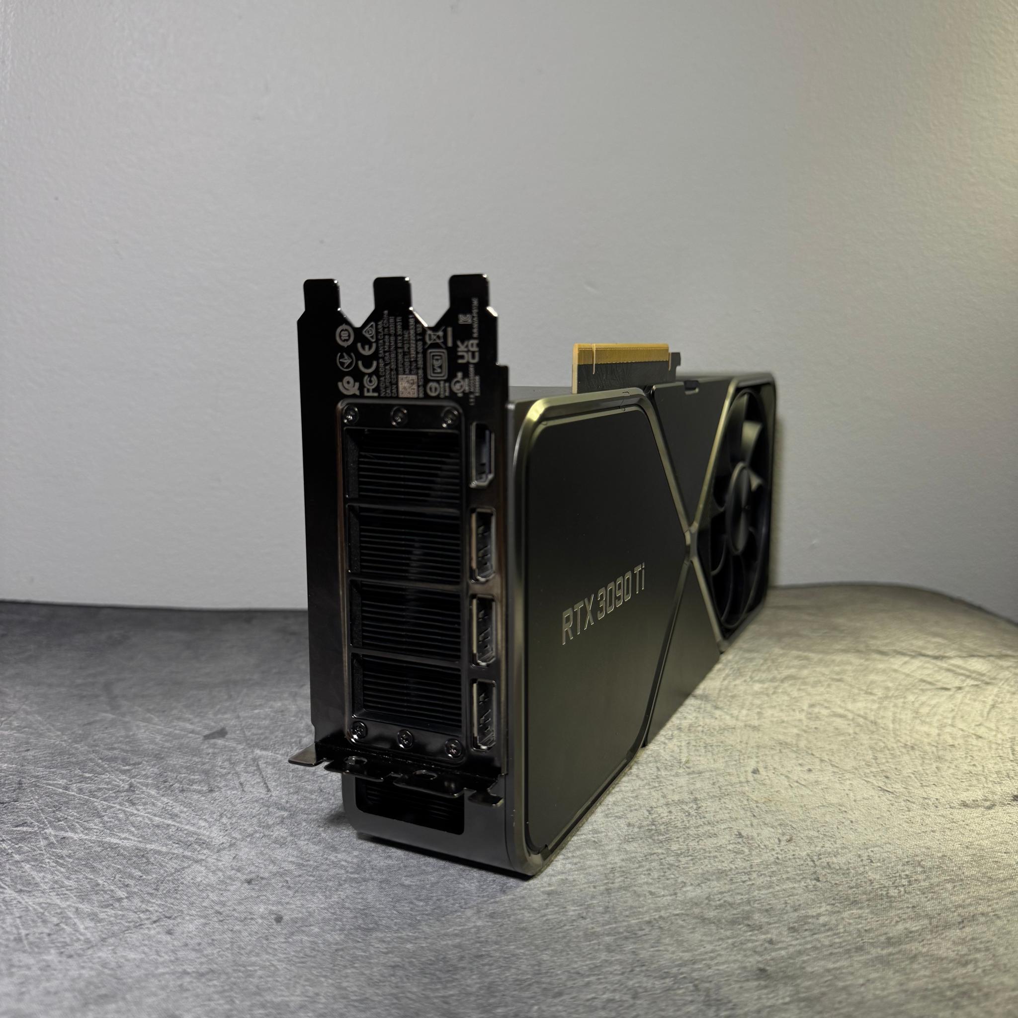NVIDIA GeForce RTX 3090 Ti Founders Edition