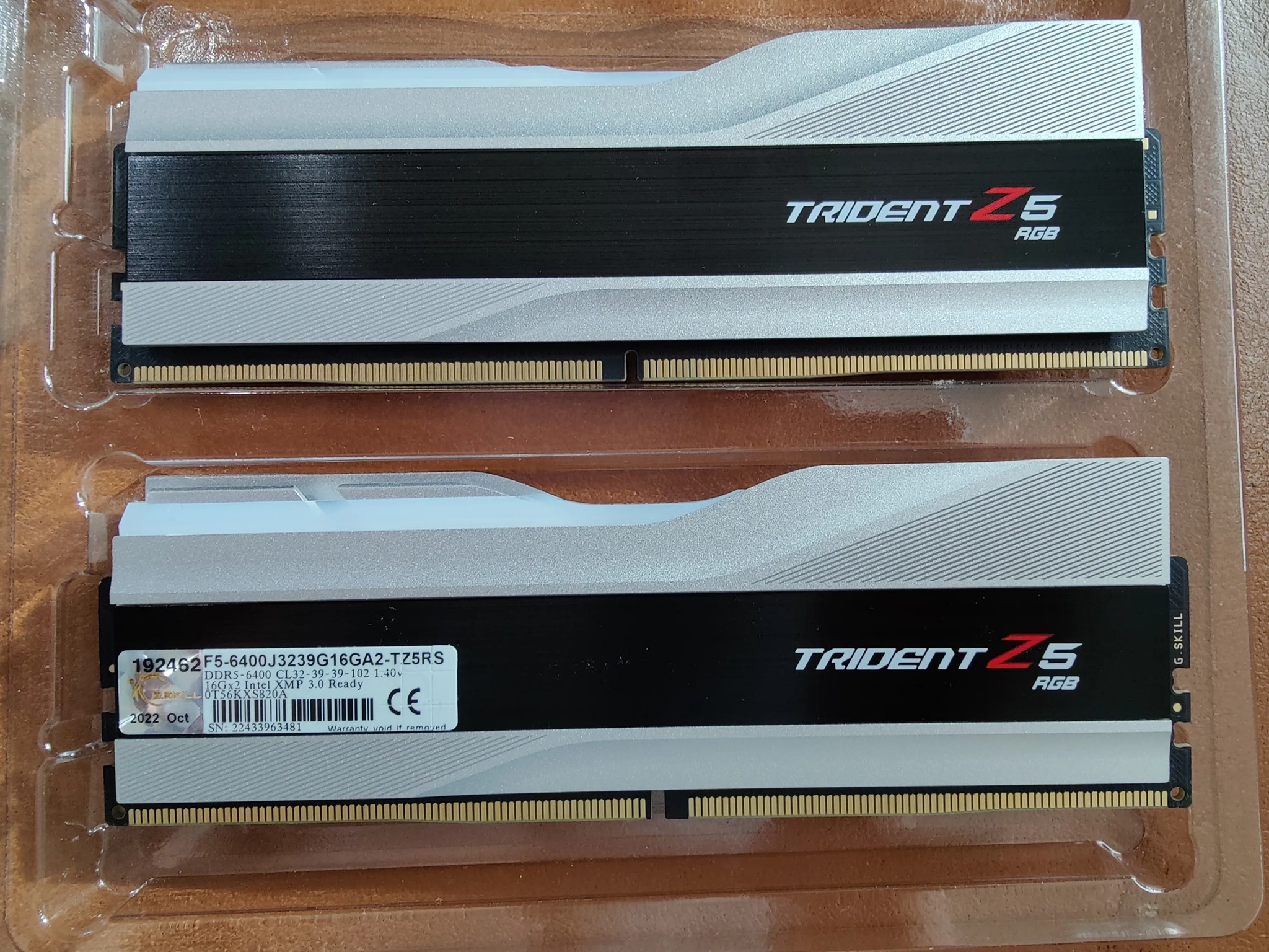 G. skill Trident z 5 rgb (6400 mhz, 32-39-39-102) 32 gb