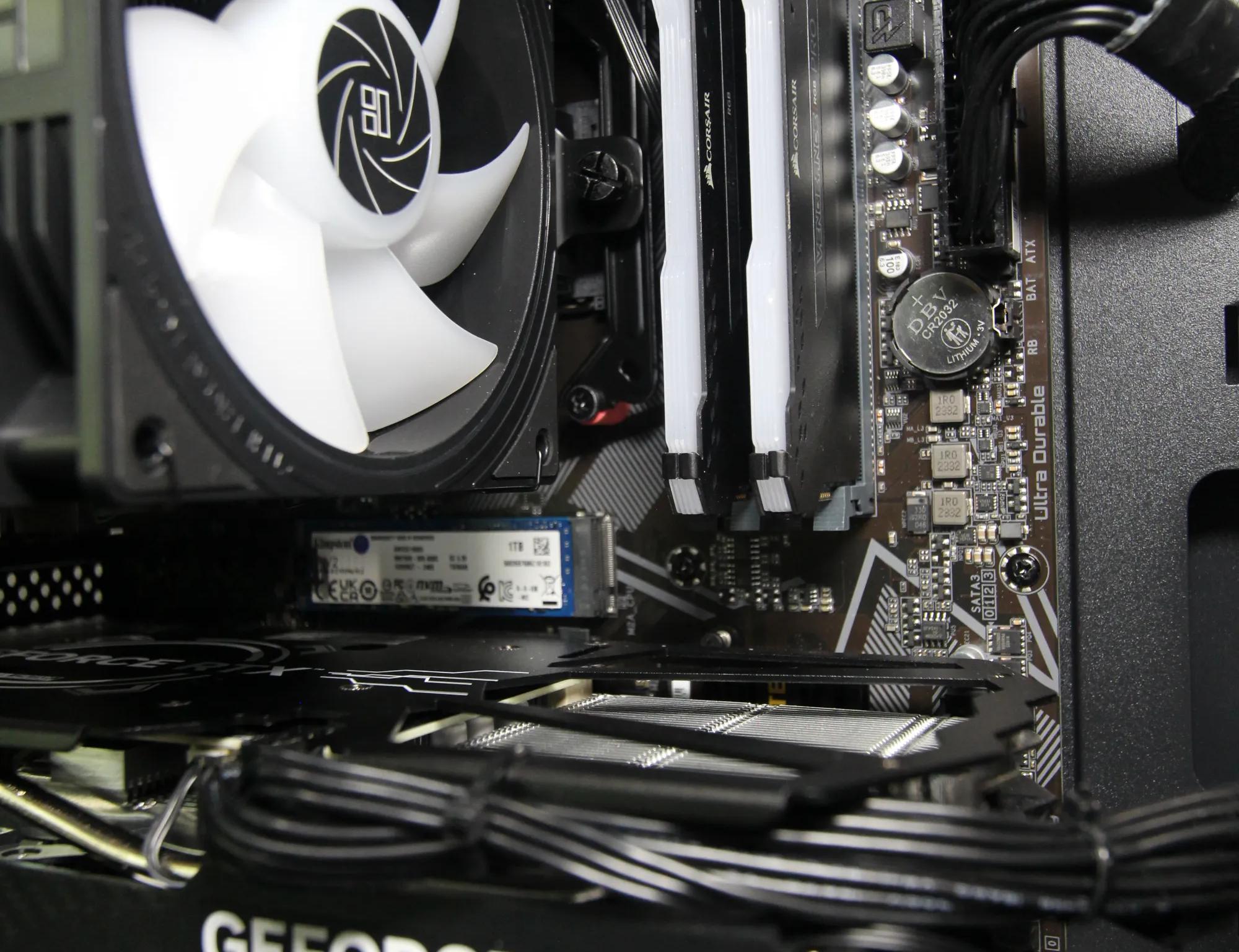 Custom Gaming PC / AMD Ryzen 5 5600X / RTX 4060 / 16GB / 1TB / Windows 10 Pro
