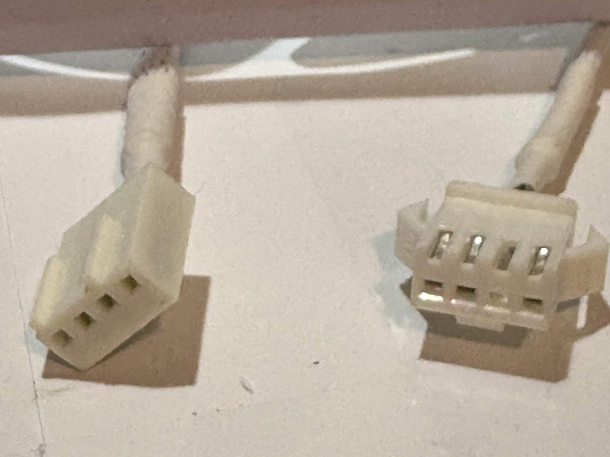 Lian Li UNI FAN SL120 White ARGB PWM Fans - 3 Pack