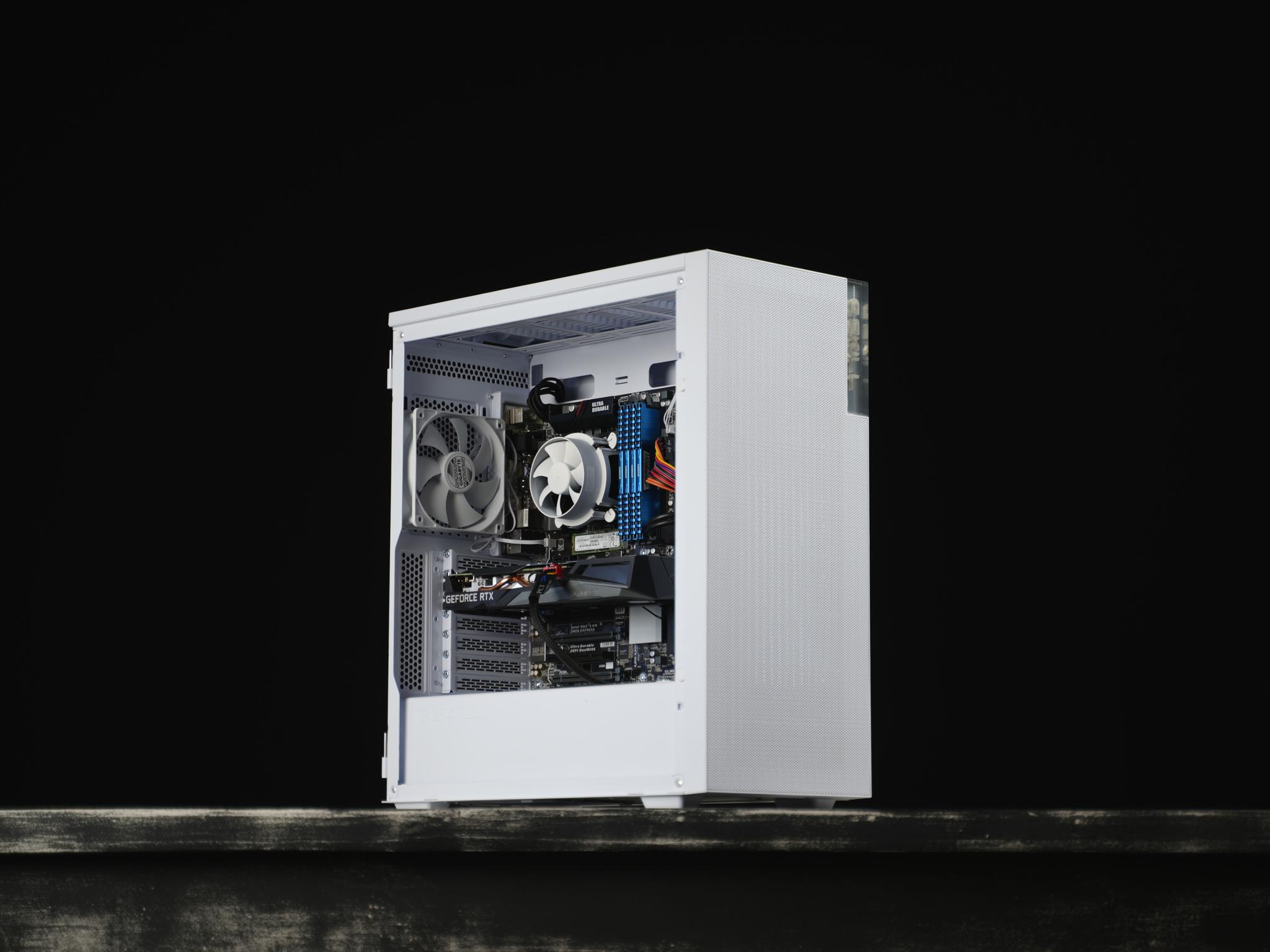 \ WF-01 / RTX 3050 Intel Core i7-7700 1TB 16GB Windows 11 Gaming PC