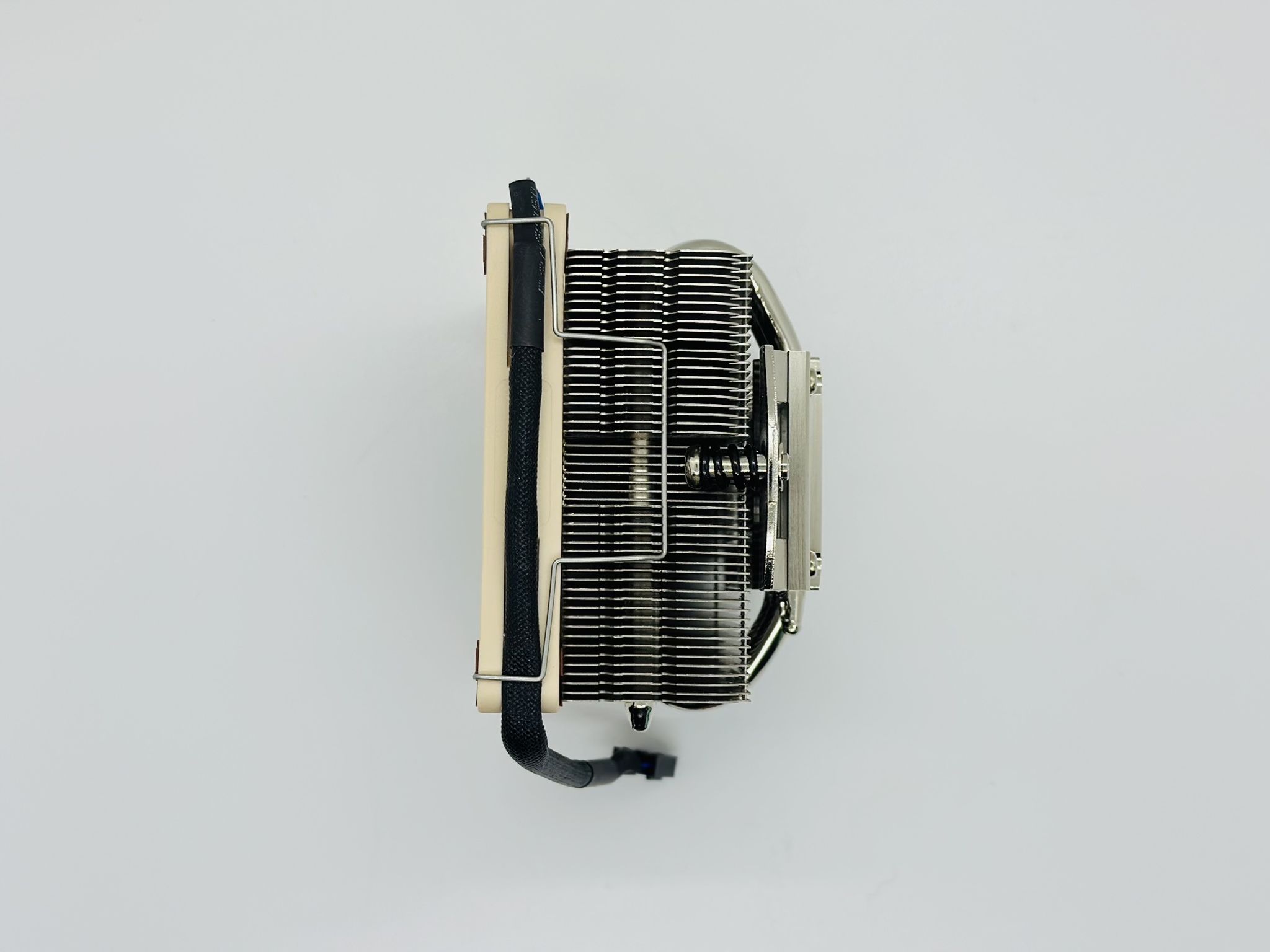 Noctua NH-L9x65 L-TYPE LOW-PROFILE CPU COOLER - Intel and AMD