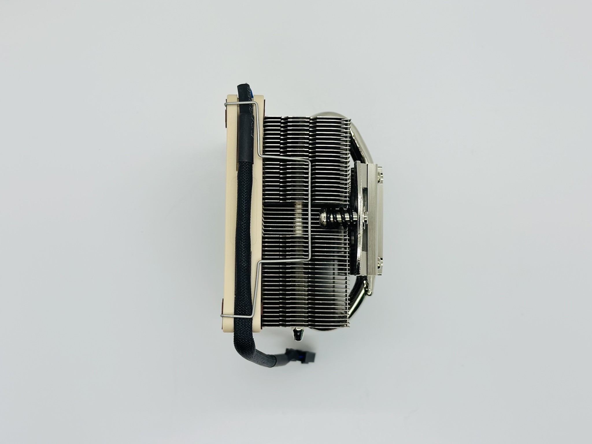 Noctua NH-L9x65 L-TYPE LOW-PROFILE CPU COOLER - Intel and AMD