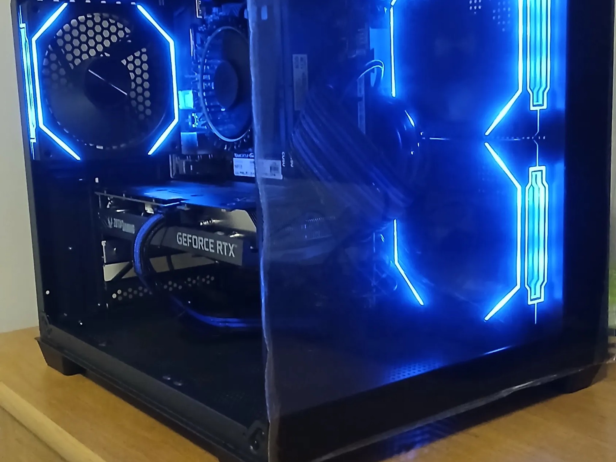 RTX 3060 12GB | Intel i3 12100F | 16GB RAM