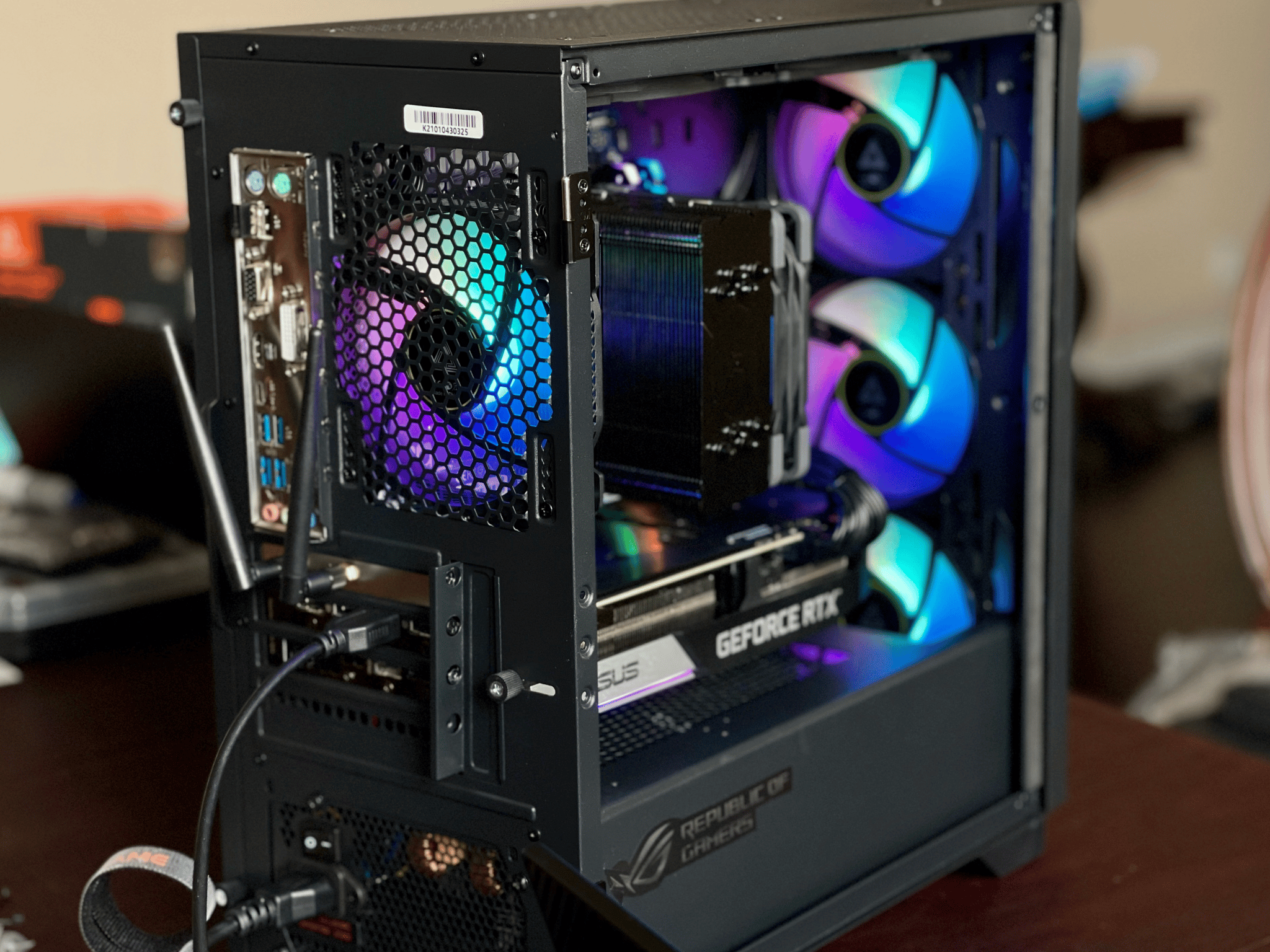 Ryzen 7 5800X, RTX 3070, 16GB 3600MHz, 1TB nvMe, ARGB fans, WiFi 6E