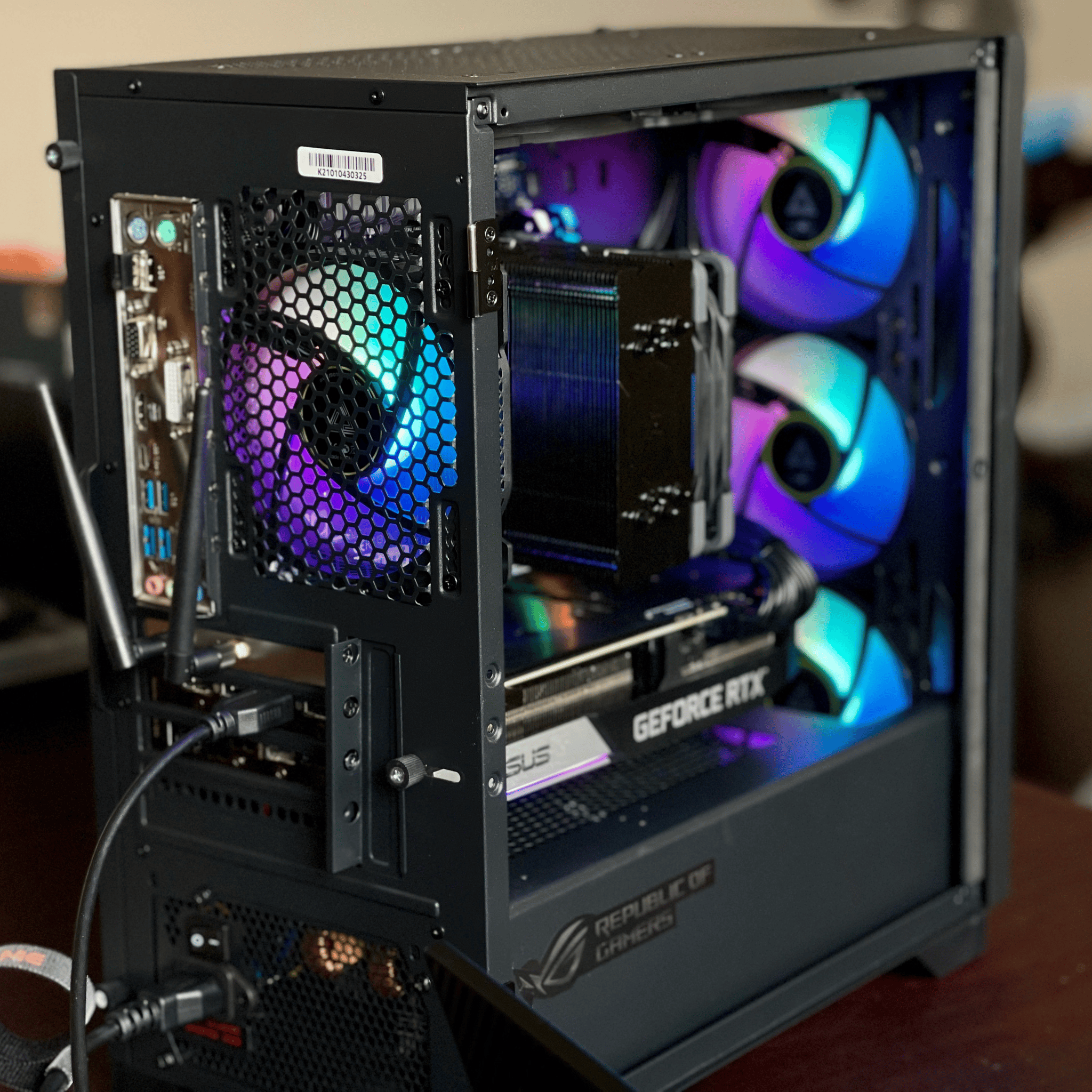 Ryzen 7 5800X, RTX 3070, 16GB 3600MHz, 1TB nvMe, ARGB fans, WiFi 6E